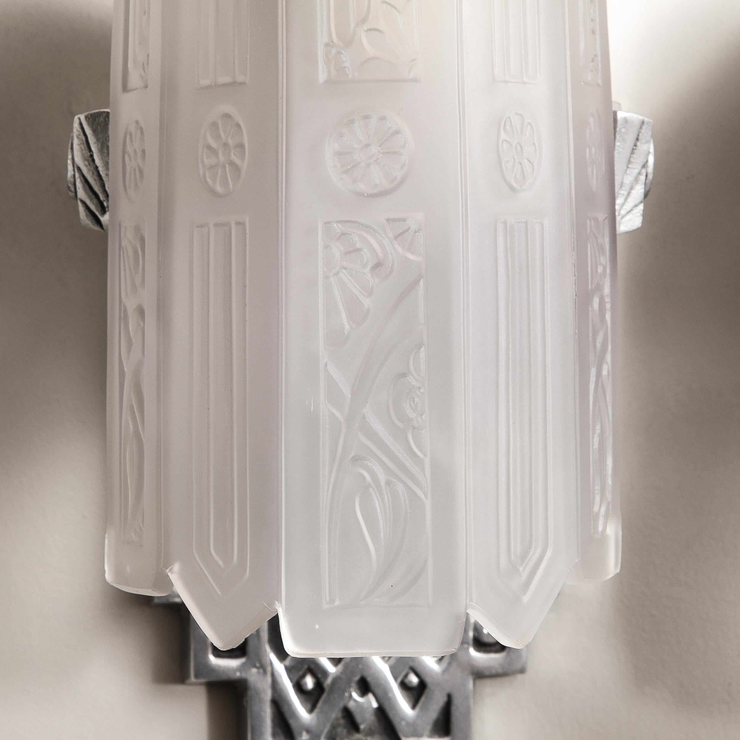 Set of 3 Art Deco Cubist Skyscraper Style Aluminum & Frosted Glass Sconces  In Excellent Condition In New York, NY