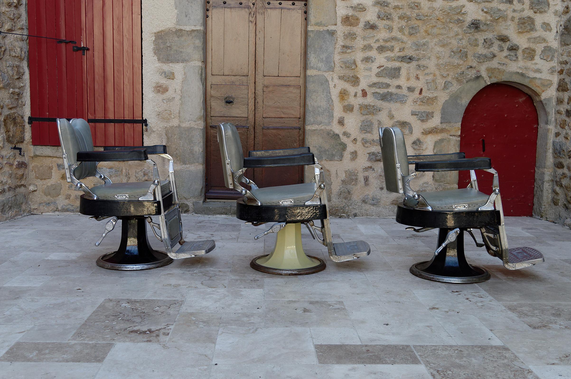 Metal Set of 3 Art Deco hairdresser / barber chairs, WITUB, France, circa 1940 For Sale