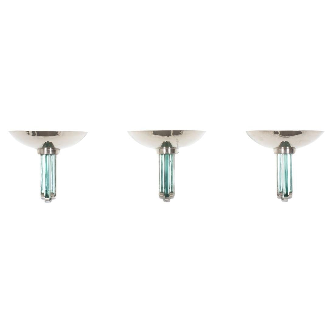Set of 3 Art Deco wall lights in glass and metal, 1930s For Sale