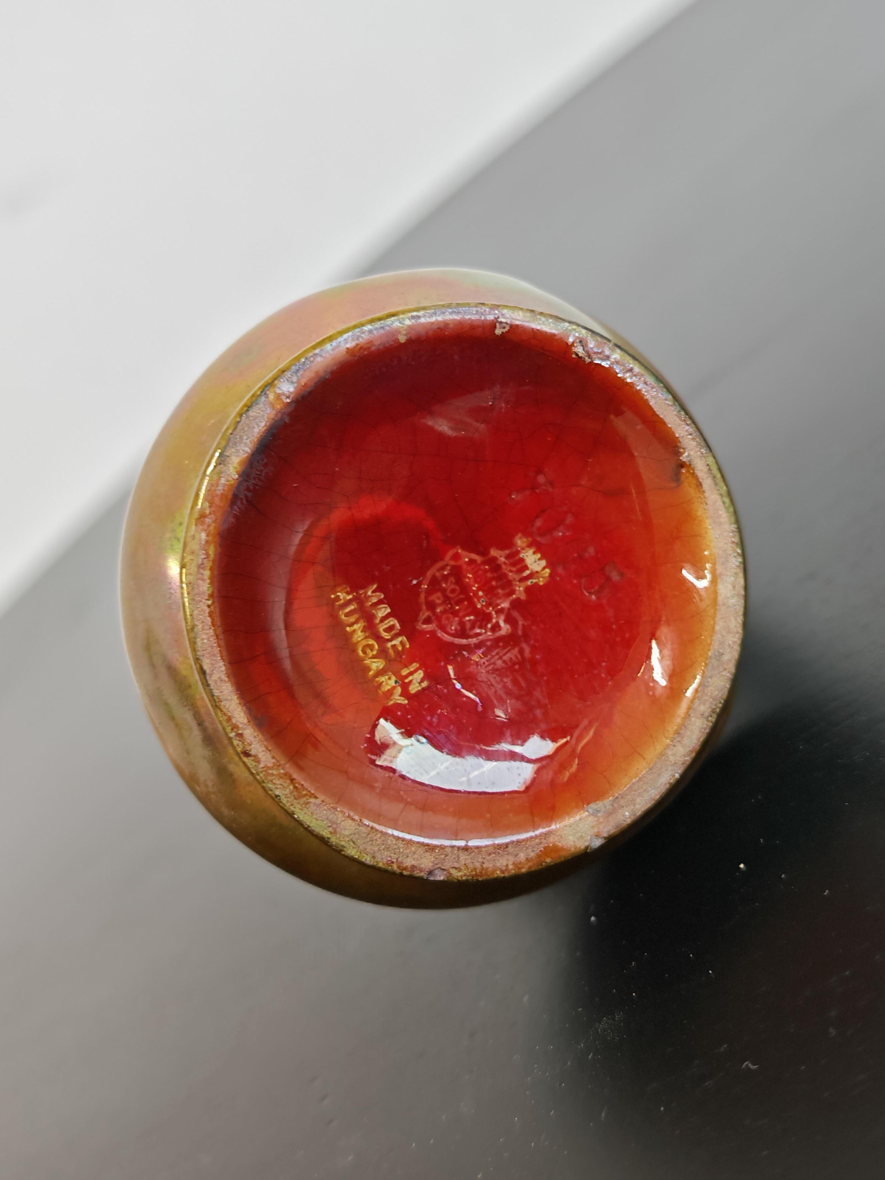 Set di 3 statuette in porcellana verde Art Nouveau di Zsolnay, Ungheria anni '30 in vendita 5