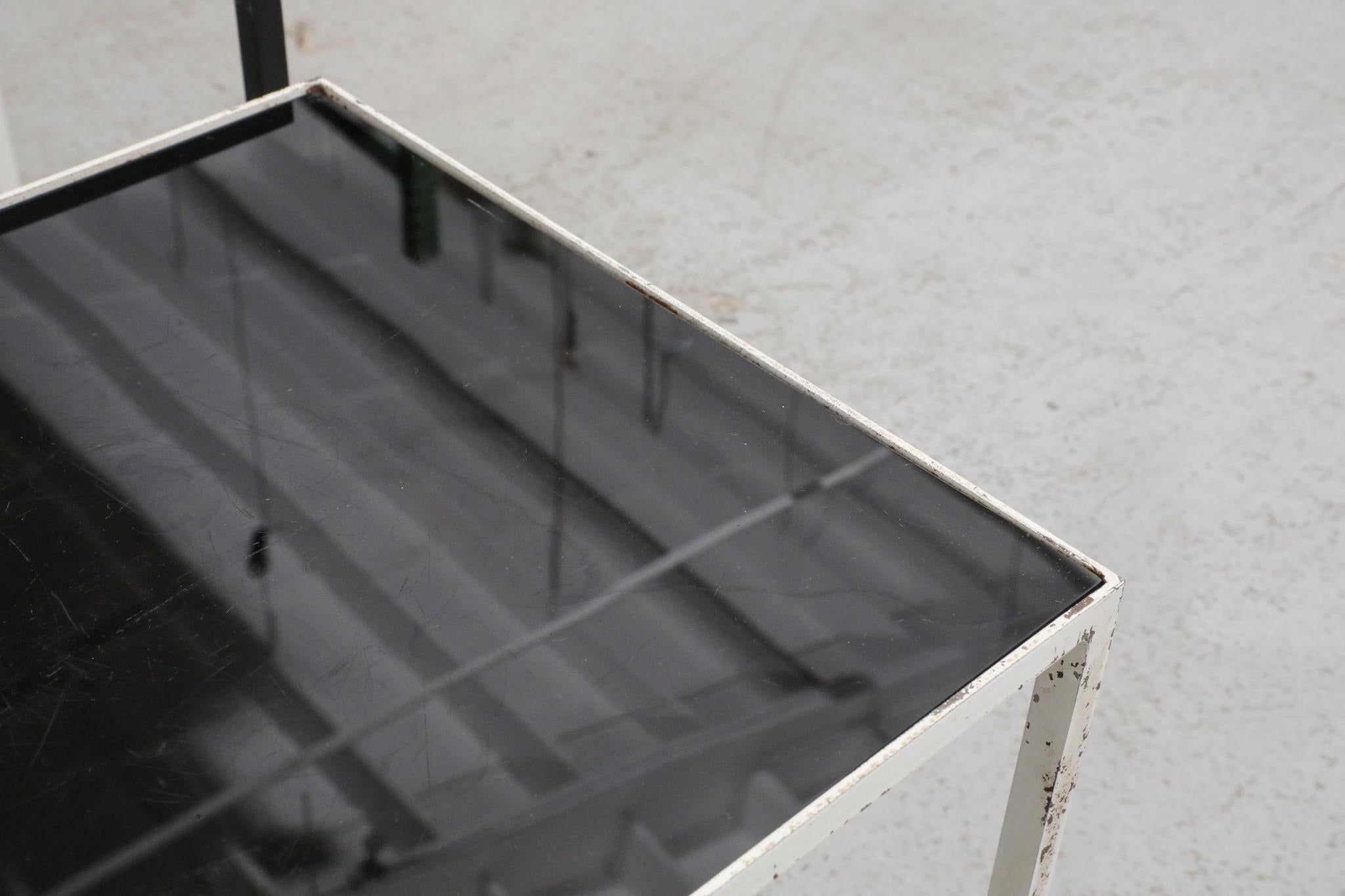 Ensemble de 3 tables gigognes Artimeta noires et blanches avec verre inséré en vente 10