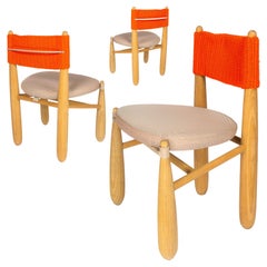 Conjunto de 3 sillas Aruanã de interior en Madera Maciza, Técnicas Artesanales Sostenibles.