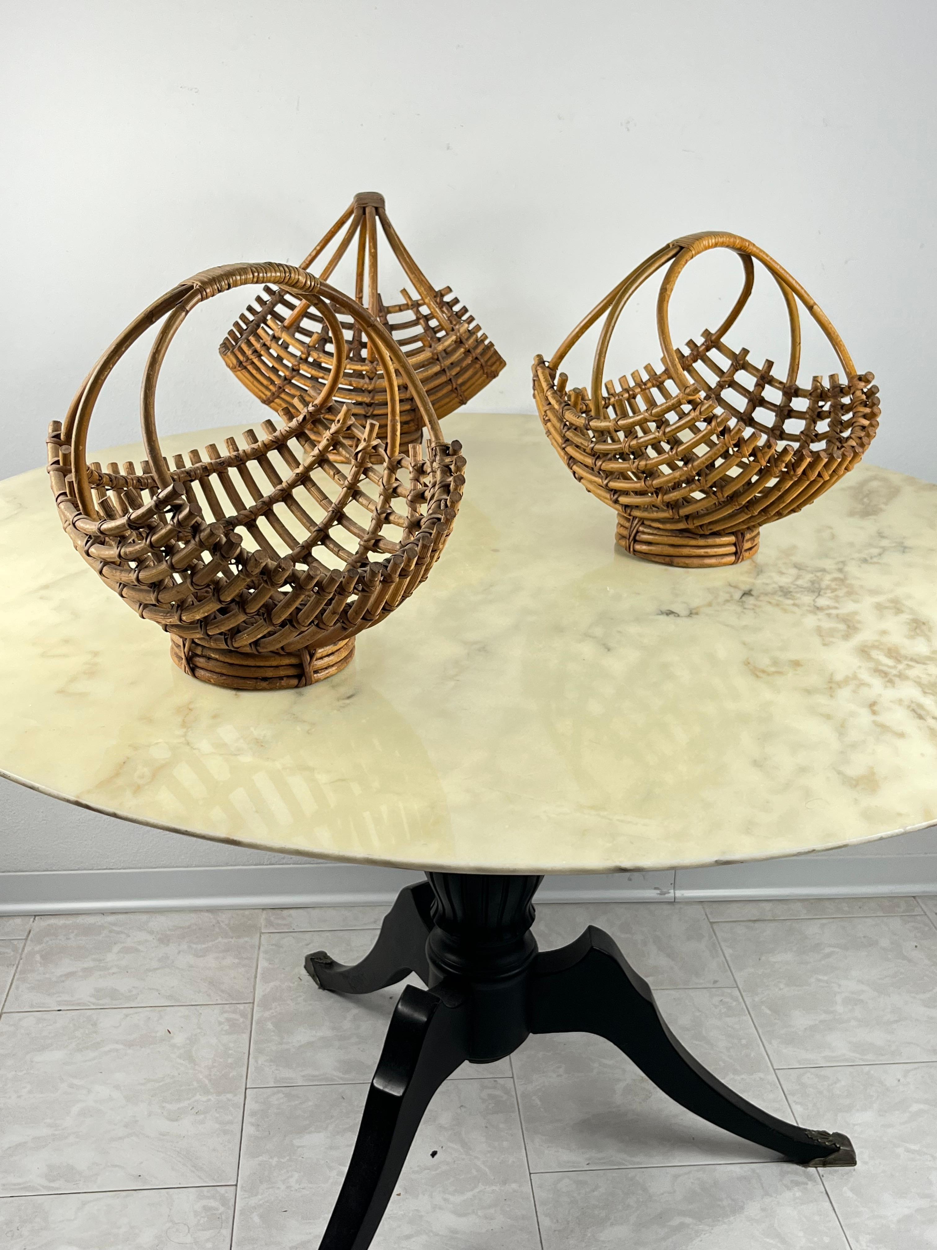 Set of 3 bamboo baskets, Italy, 1960s
Found in a villa in a well-known Sicilian seaside resort, Taormina.
They are in good condition, small signs of aging.