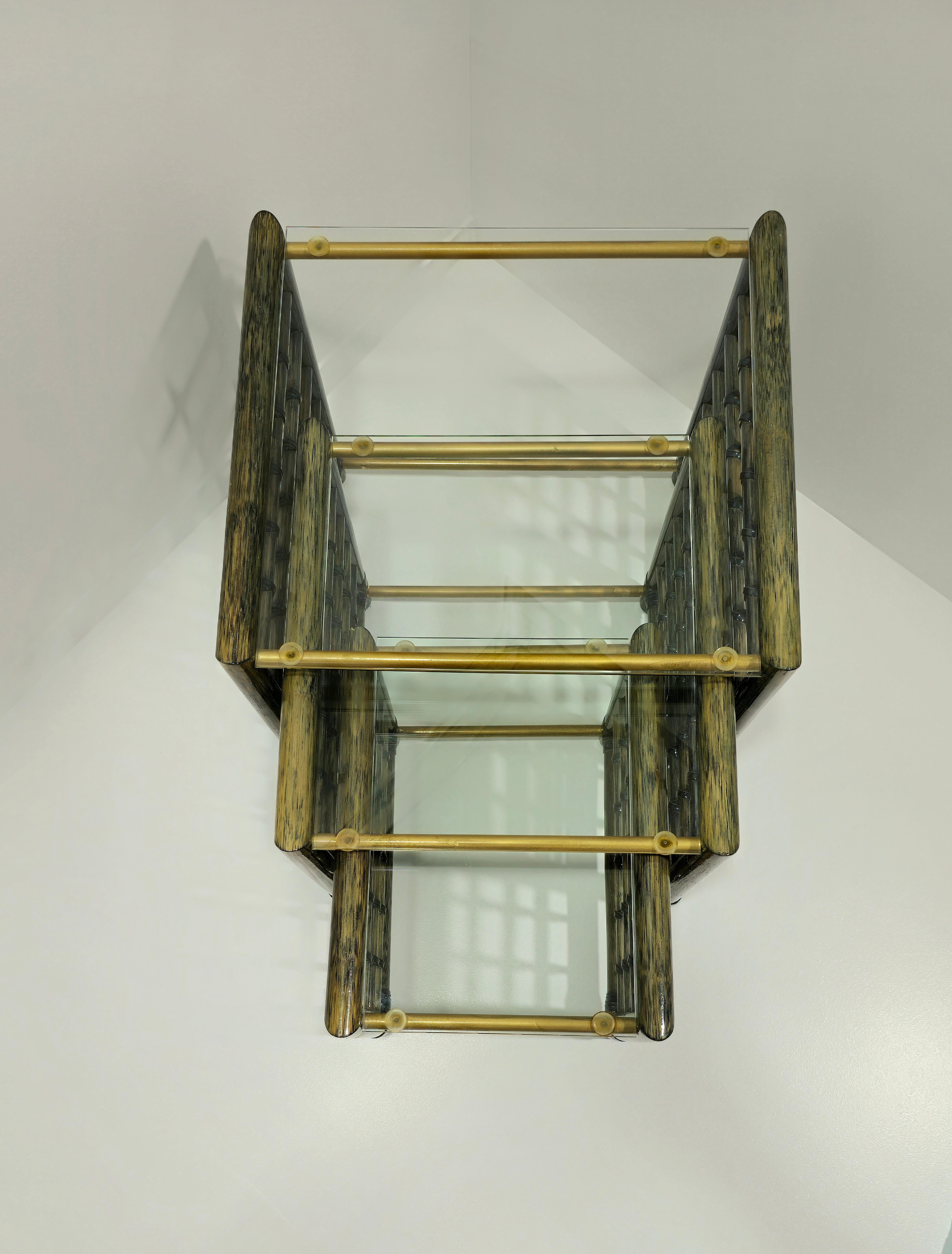 Ensemble de 3 tables gigognes en bambou avec plateau en verre Italie mi-siècle moderne 1970 en vente 9