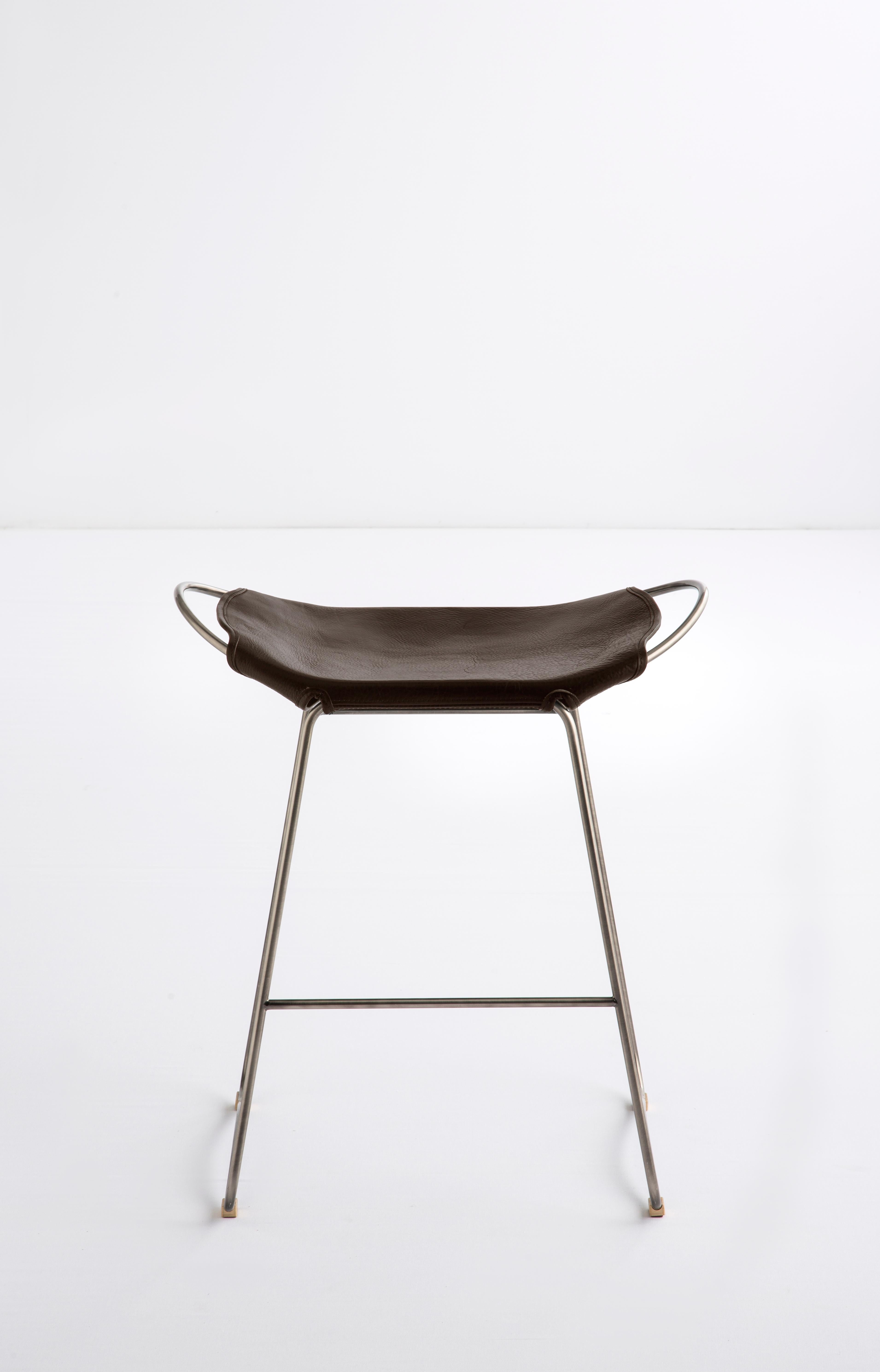 Modern Set of 3 Organic Contemporary Bar Stool Old Silver Metal & Dark Brown Leather For Sale