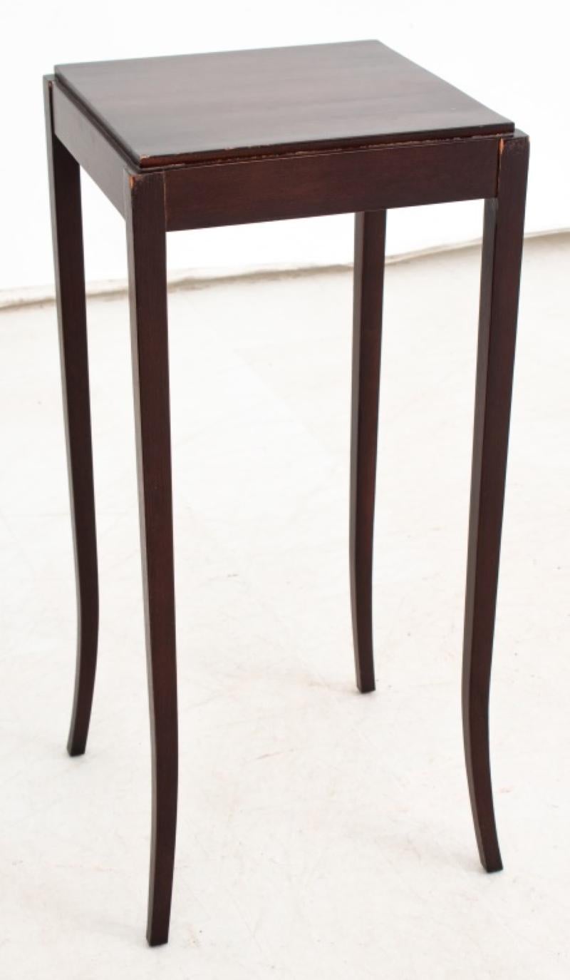 Set of 3 Barbara Barry for Baker Furniture Mahogany Nesting Tables In Good Condition In Astoria, NY