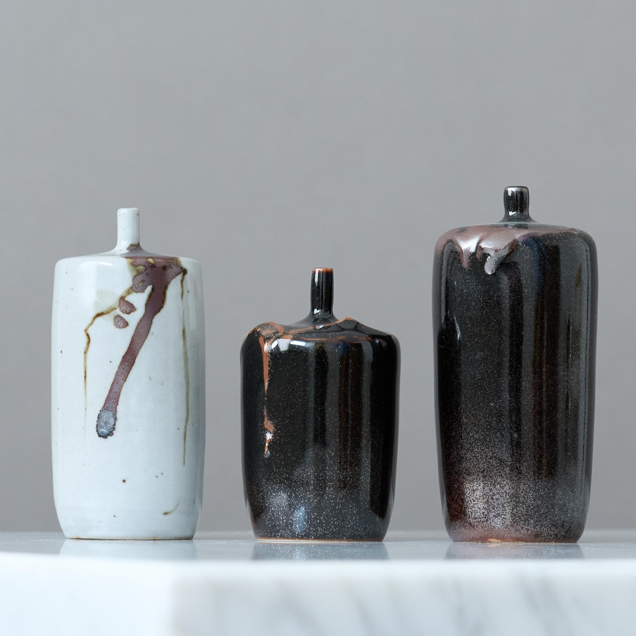 Glazed Set of 3 Beautiful Stoneware Vases by Swedish Ceramist Claes Thell, 1986 For Sale