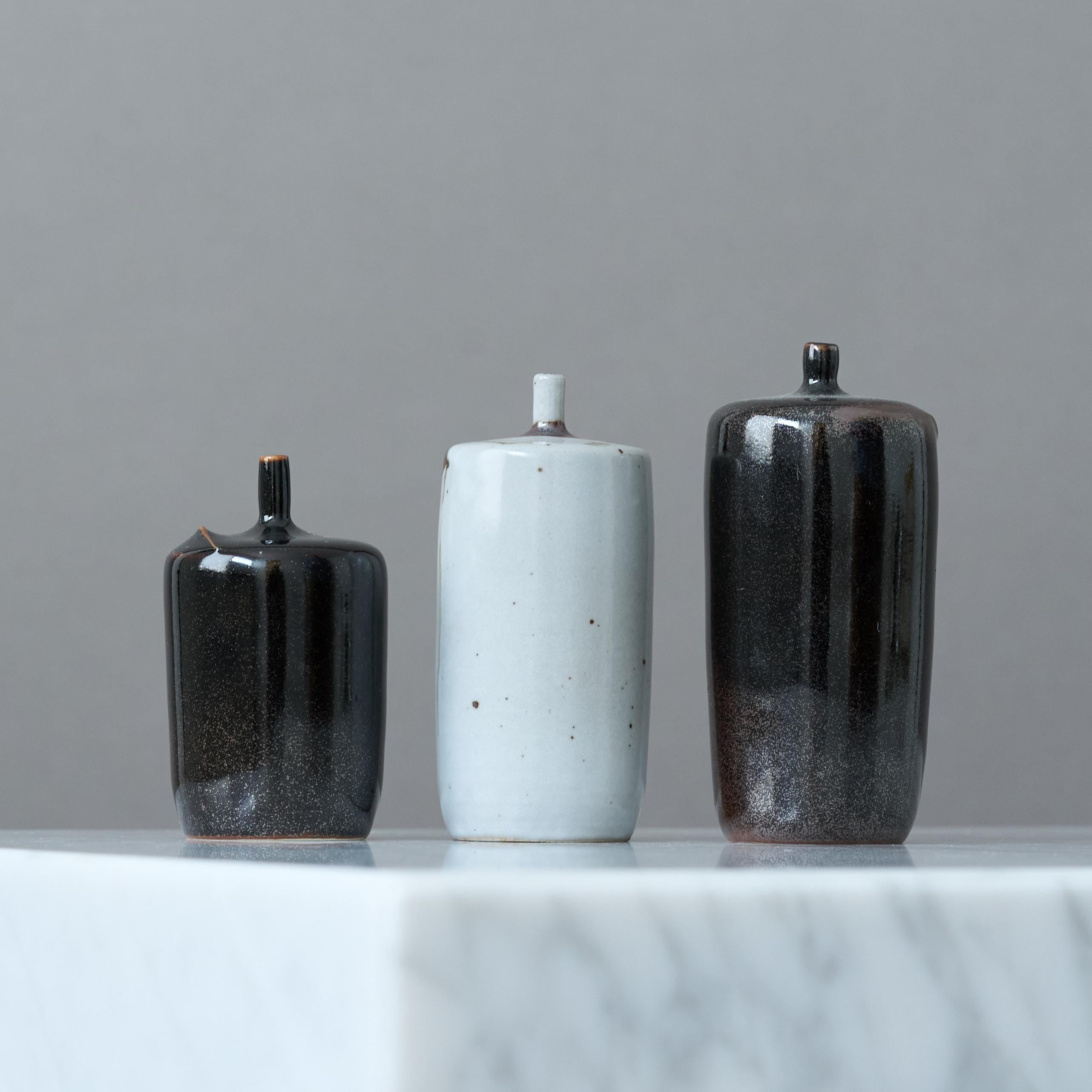 20th Century Set of 3 Beautiful Stoneware Vases by Swedish Ceramist Claes Thell, 1986 For Sale
