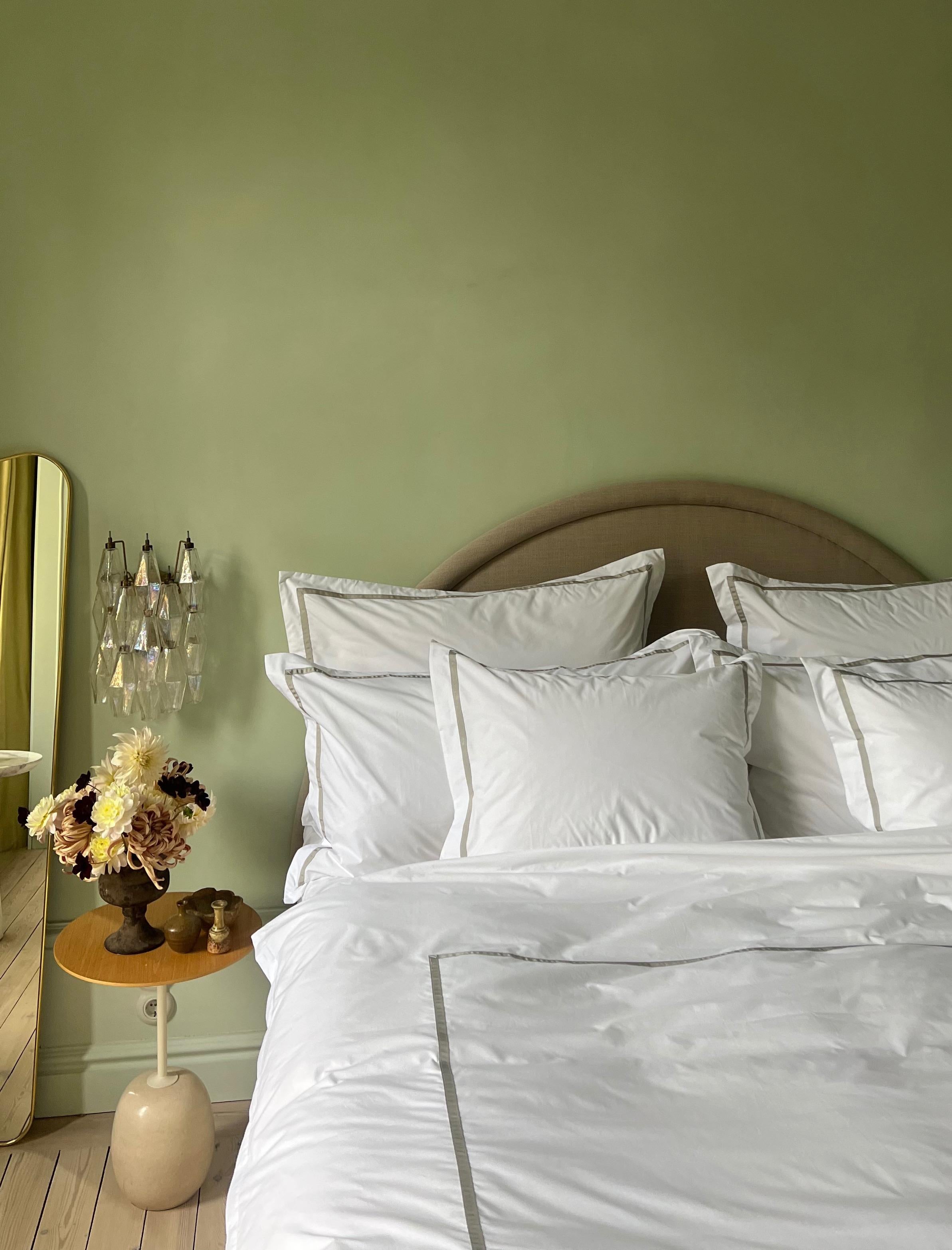 Set of 3 Bedside Classic Murano Wall Sconces • Clear Glass For Sale 7