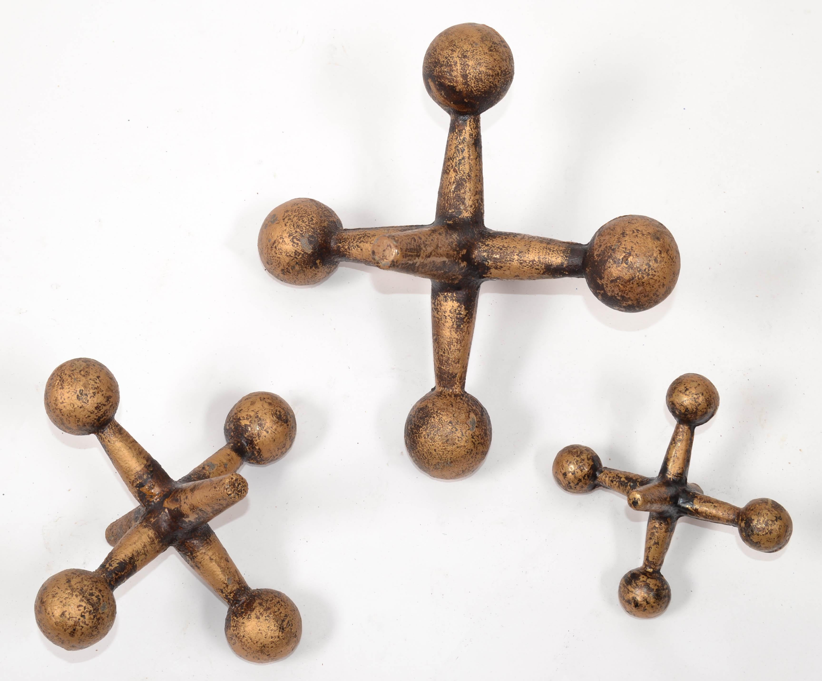 Set di 3 sculture di Jacks in ghisa rifinite in bronzo dorato Bill Curry Atomic Age in vendita 3
