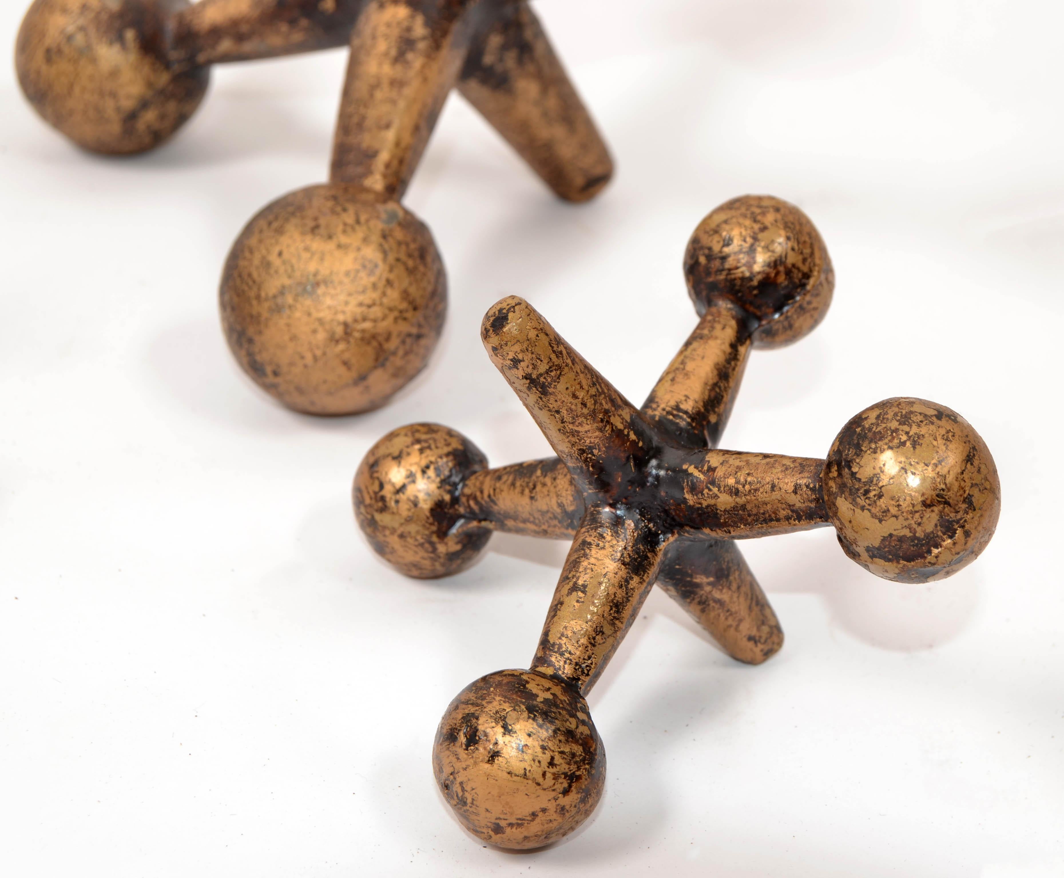 Set di 3 sculture di Jacks in ghisa rifinite in bronzo dorato Bill Curry Atomic Age in vendita 1