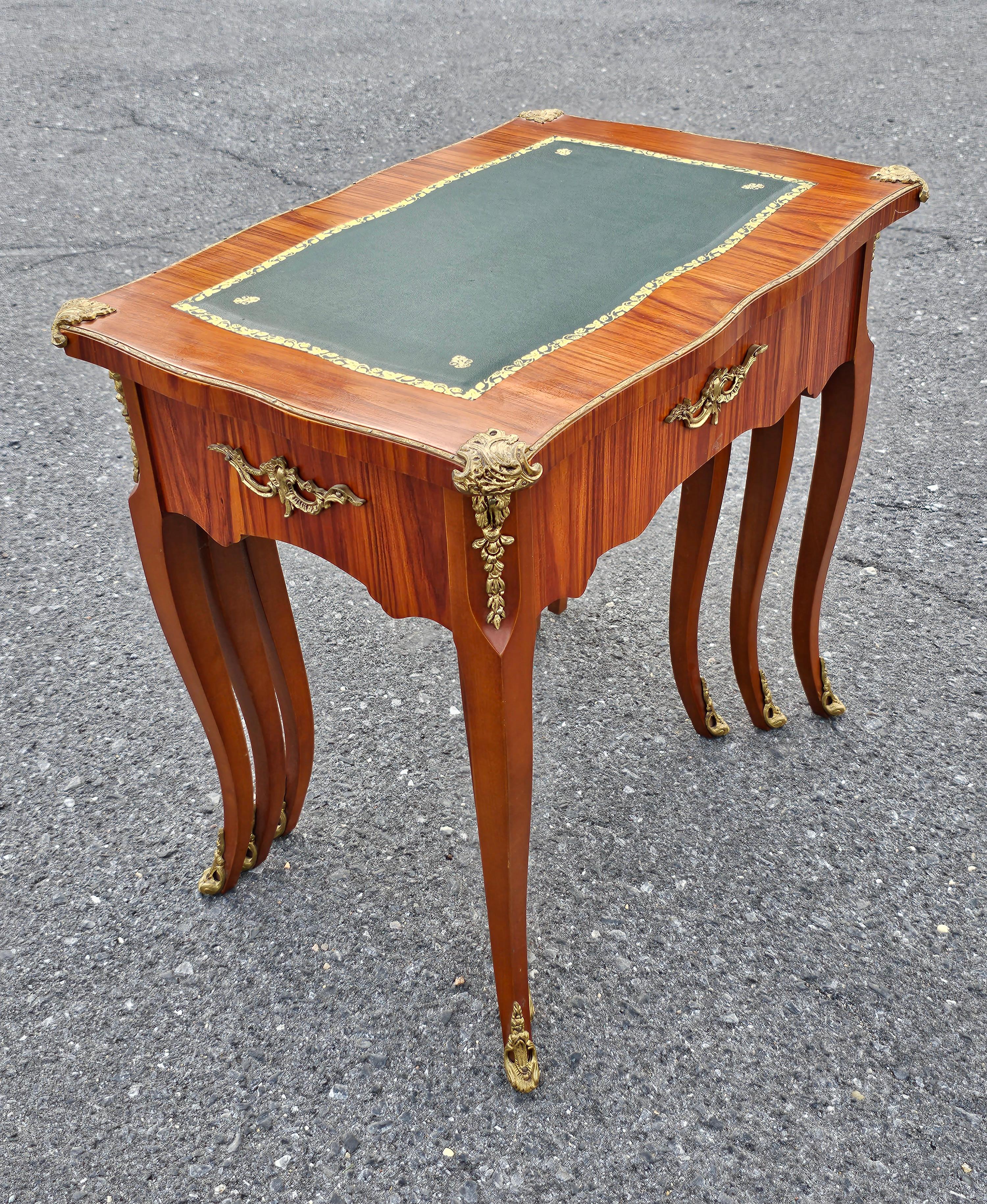 Set of 3 Binda Collection Italian Louis XV Ormolu & Leather Inset Nesting Tables For Sale 4