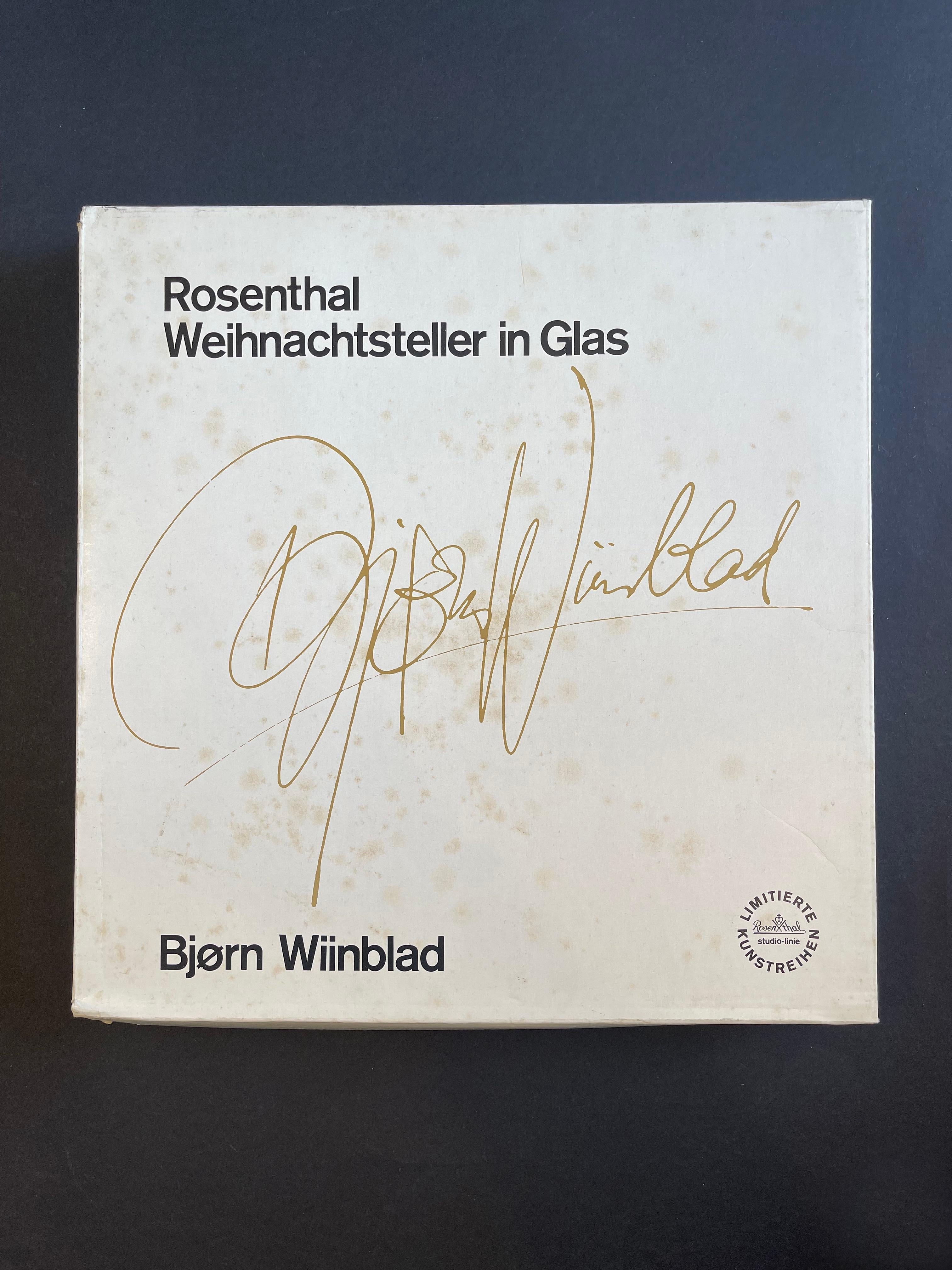 Set of 3 Bjørn Wiinblad for Rosenthal, Christmas Glass Plates 1976, 1977 & 1980 For Sale 13