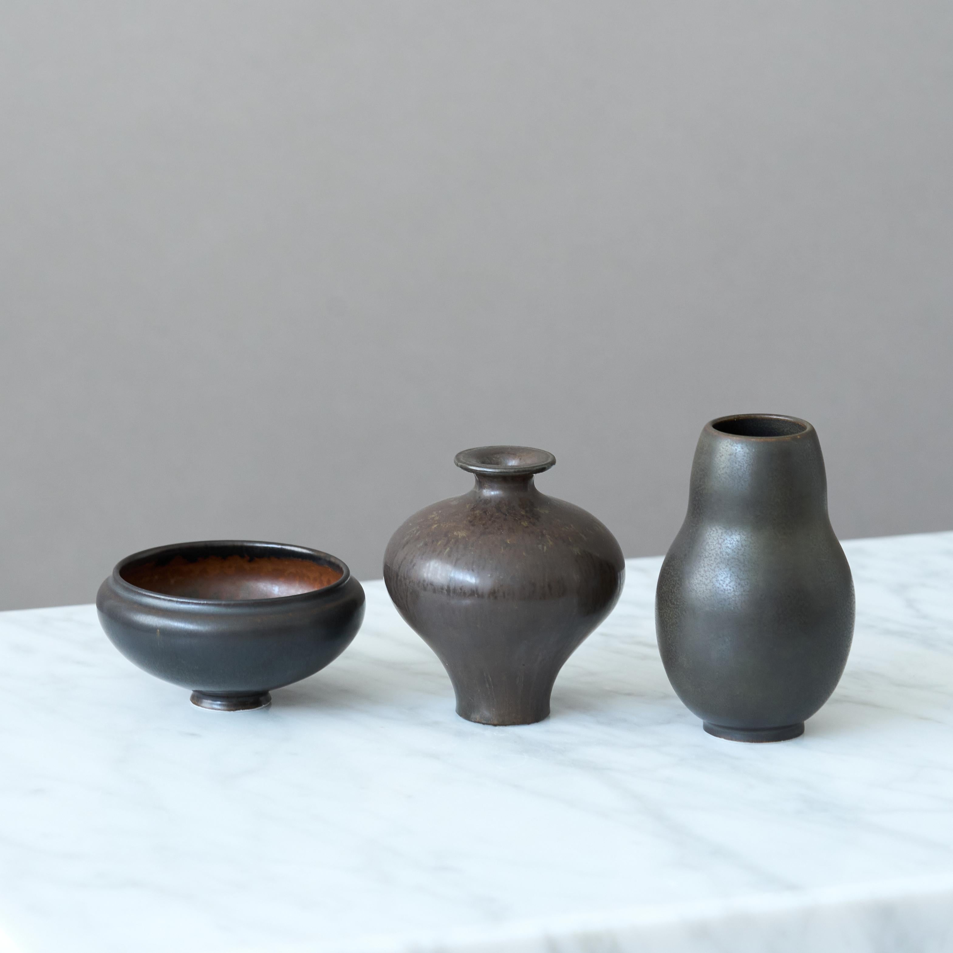 Scandinavian Modern Set of 3 Black Stoneware Miniatures by Gunnar Nylund. Rörstrand, Sweden, 1950s. For Sale