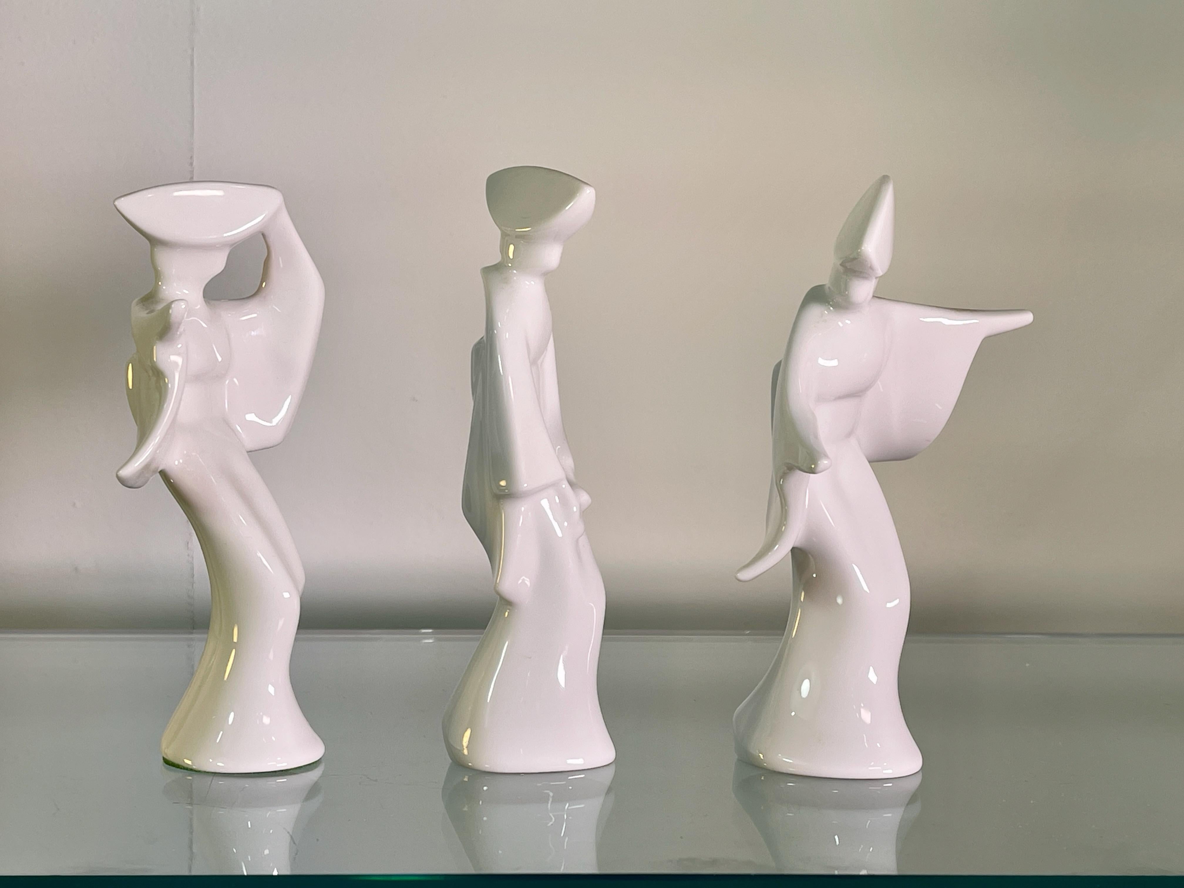 Ensemble de 3 figurines Blanc de Chine Awa Odori Bon état - En vente à Hanover, MA