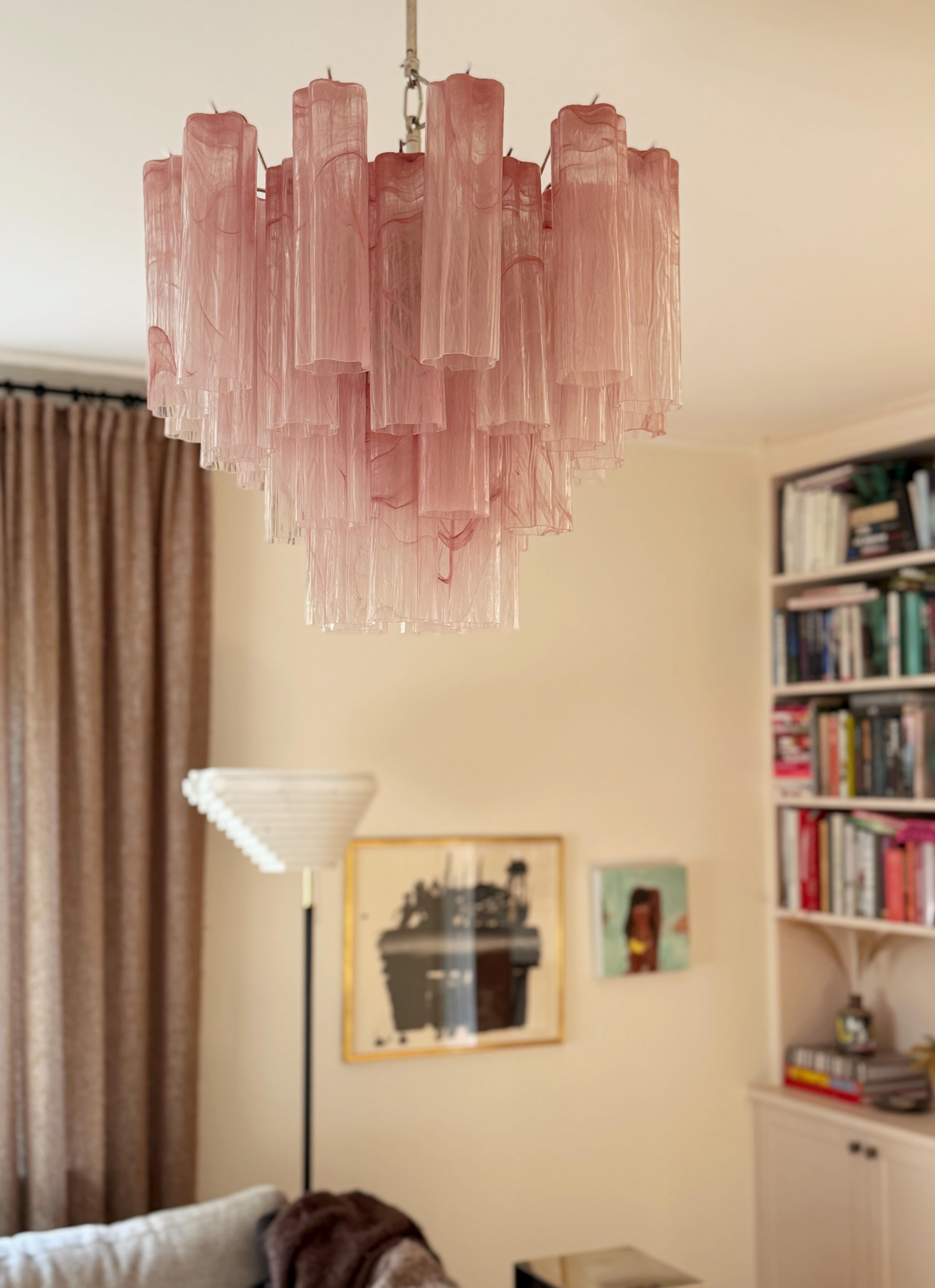 Italian Set of 3 Bold Eclectic Pink Murano Chandeliers Tronch marble pattern For Sale
