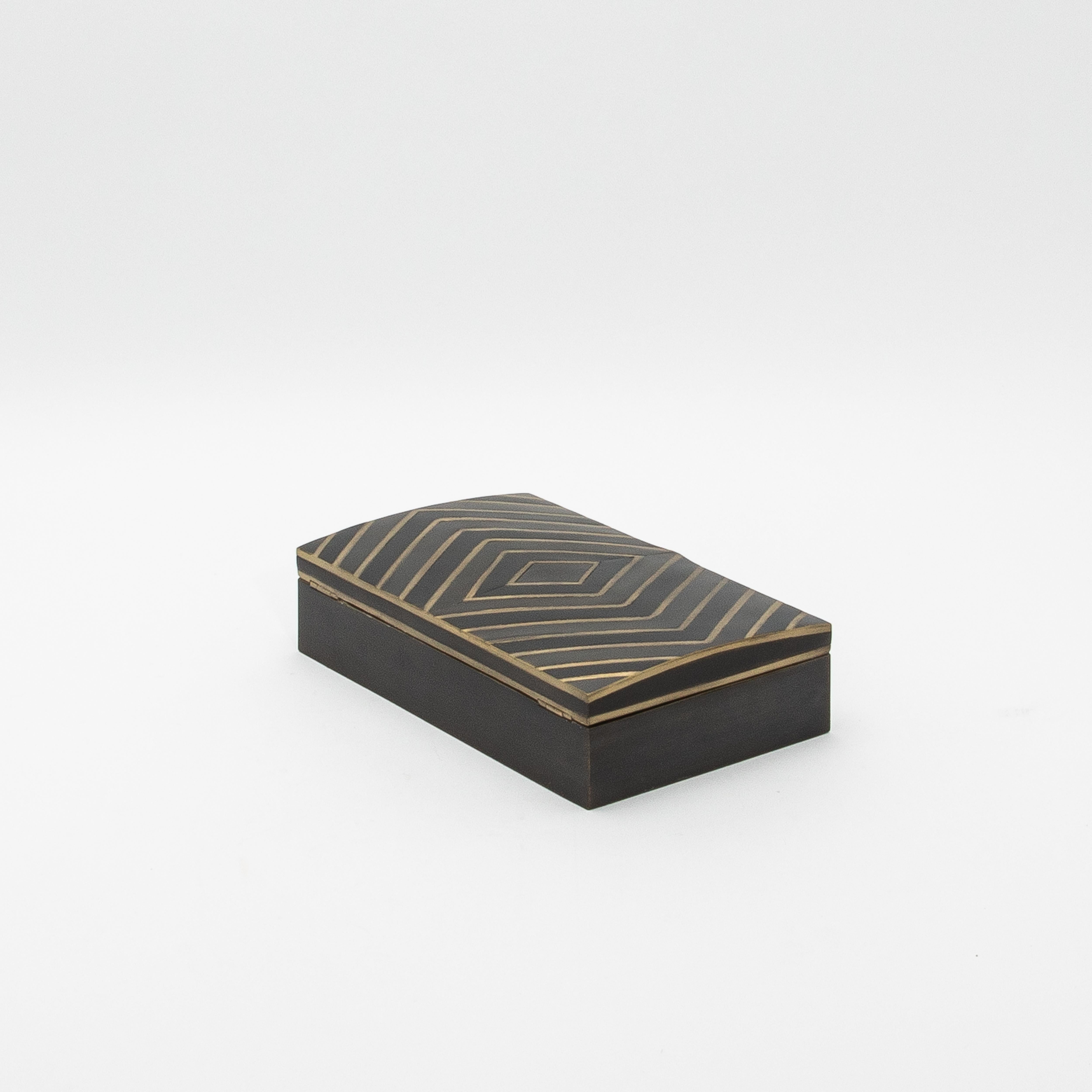 Juego de 3 cajas de roble negro con detalles de latón by R&Y Augousti Hecho a mano en venta