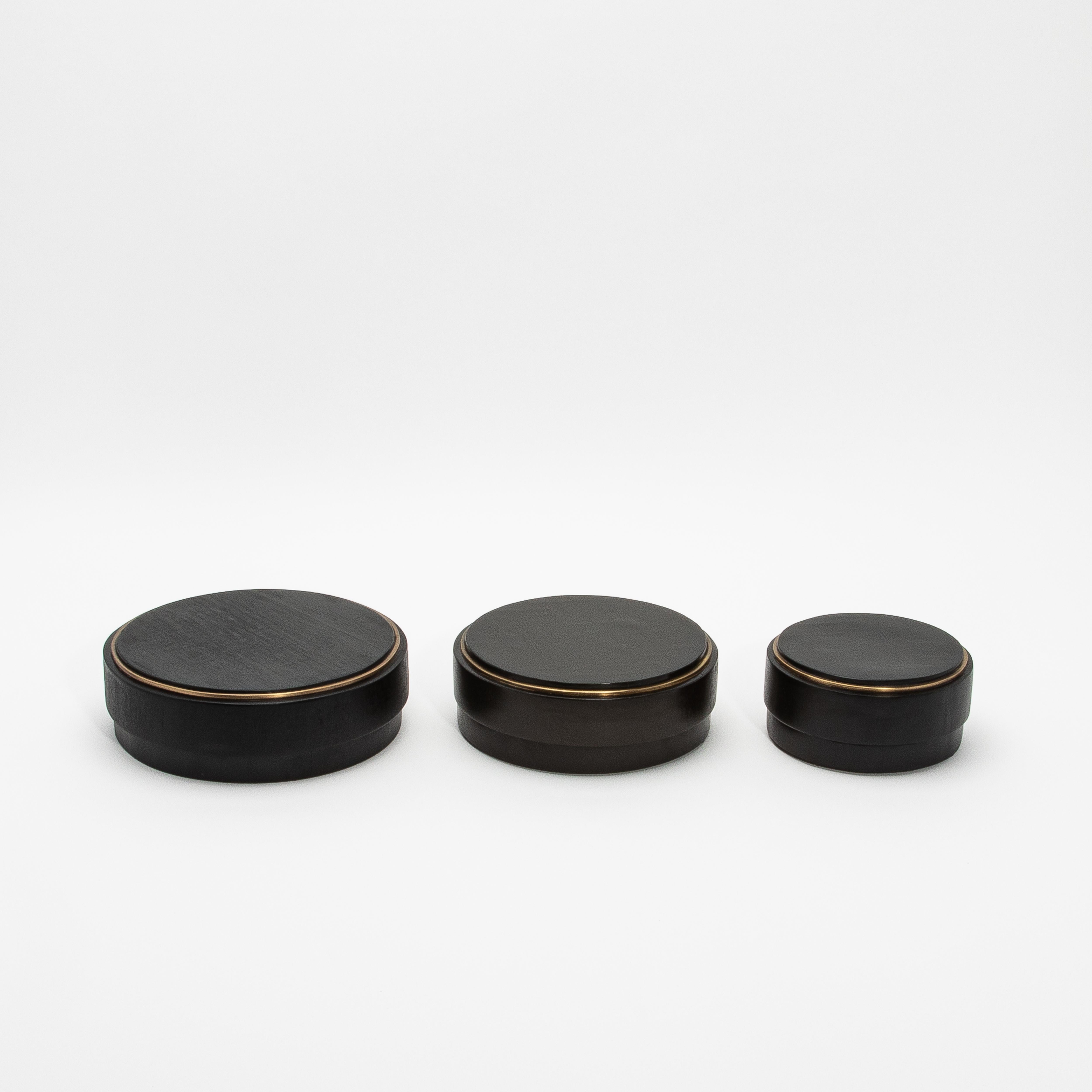 Set of 3 Boxes in Black Oak with Brass Frame by R&Y Augousti In New Condition For Sale In West Hollywood, CA