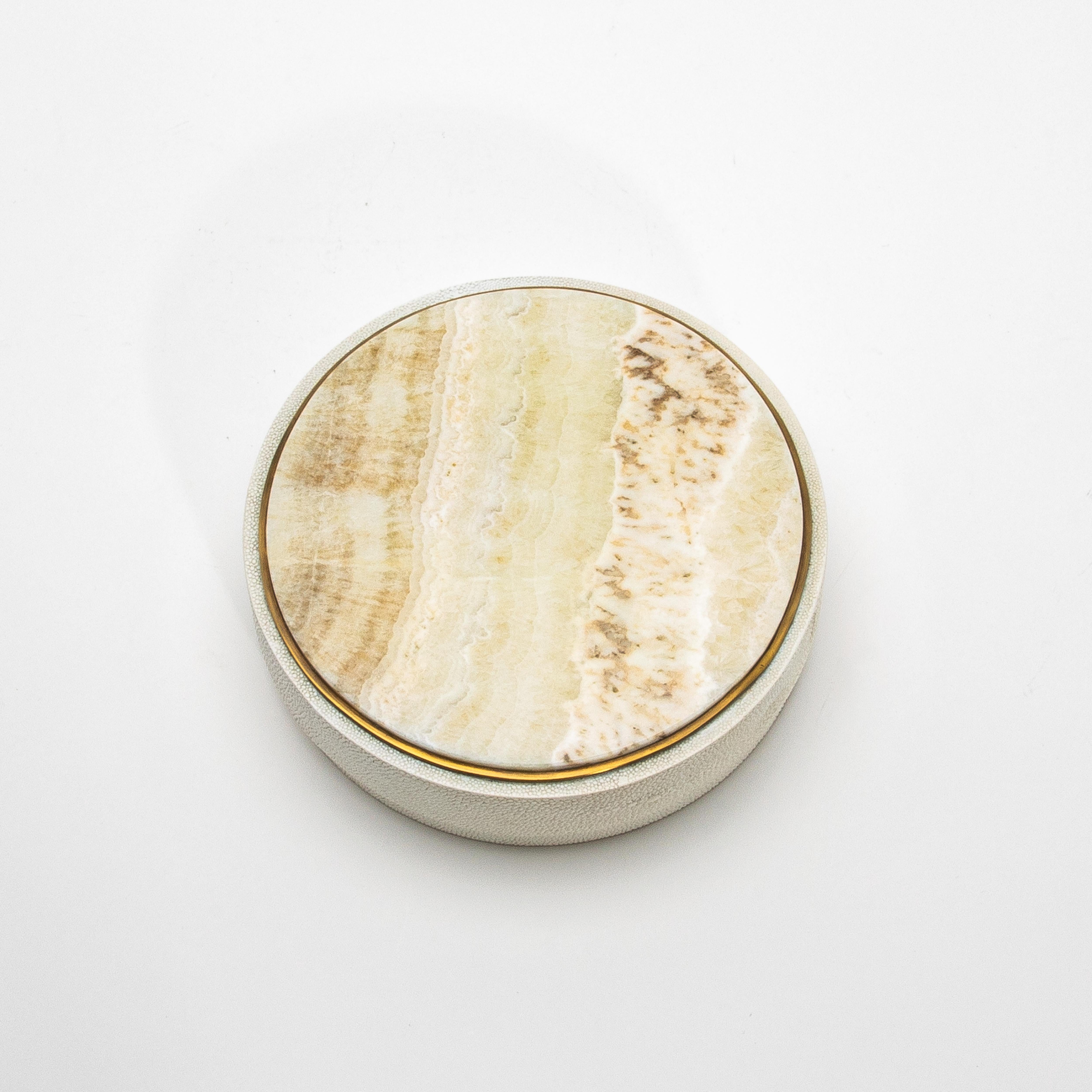 Philippine Set of 3 Boxes in Cream Shagreen with Onyx and Brass Details by R&Y Augousti For Sale