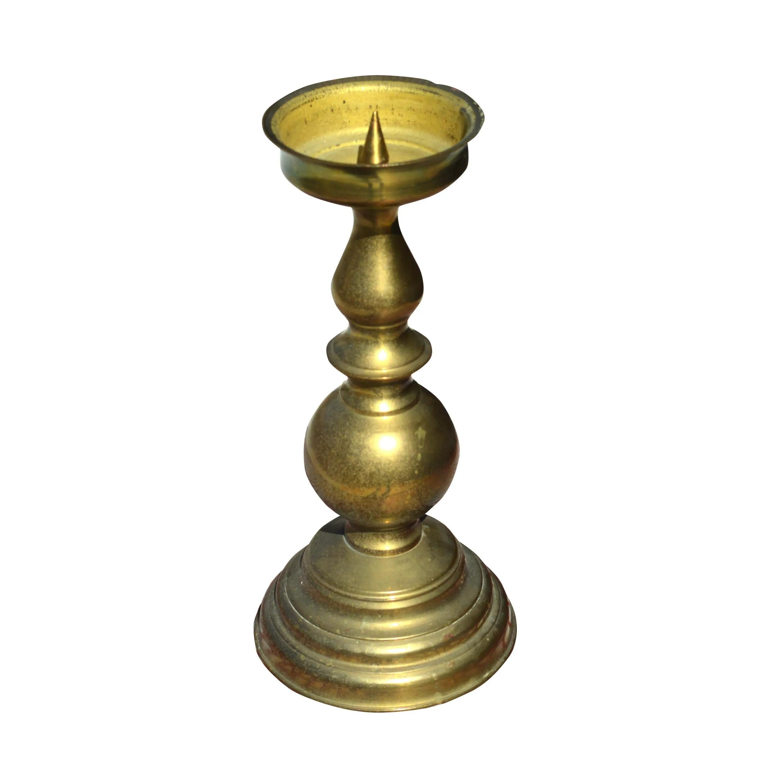 XX secolo Set di 3 portacandele in ottone di varie dimensioni in vendita