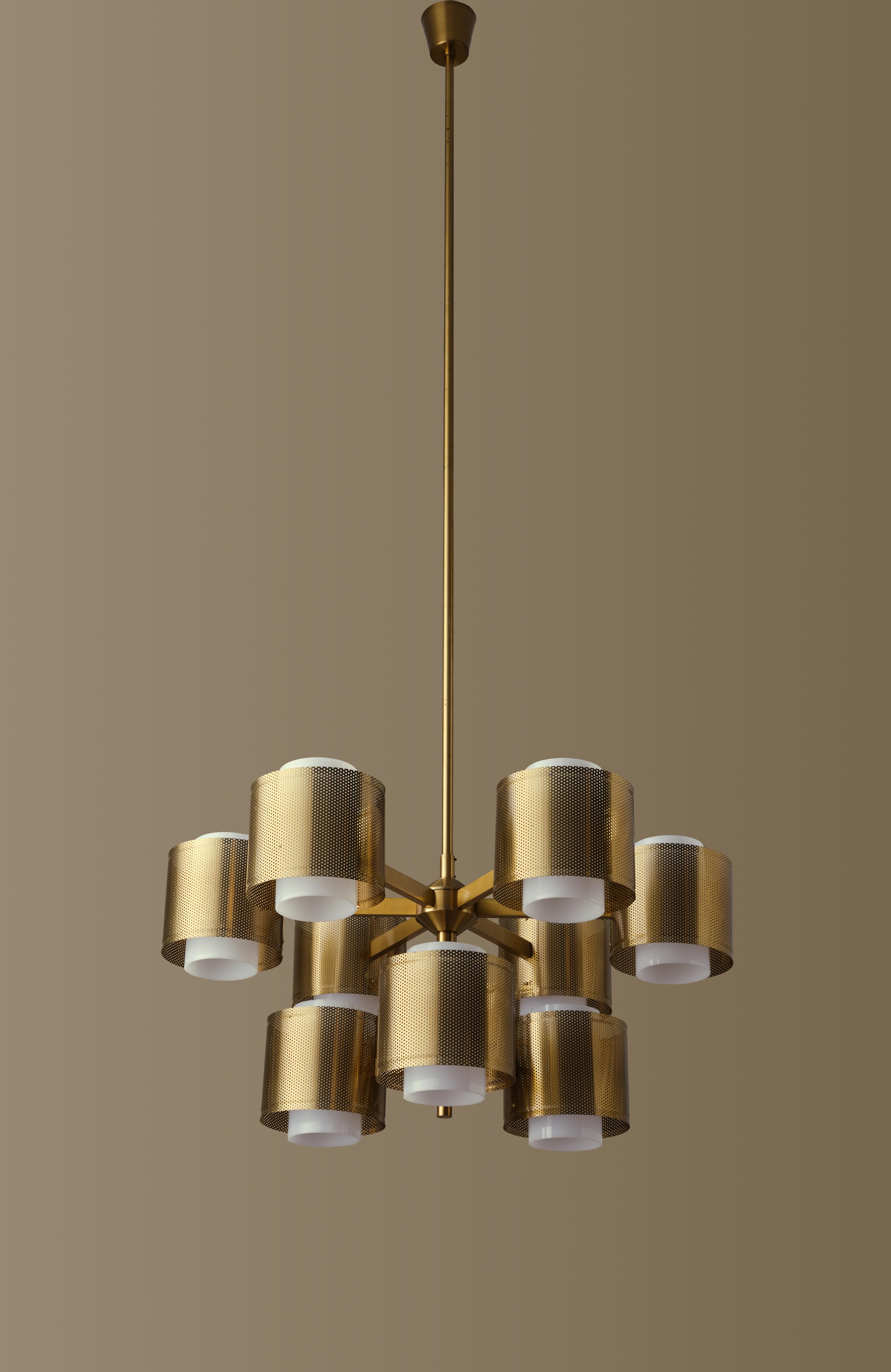 Scandinave moderne Ensemble de 3 lustres en laiton par Holger Johansson, Suède, années 1960 en vente