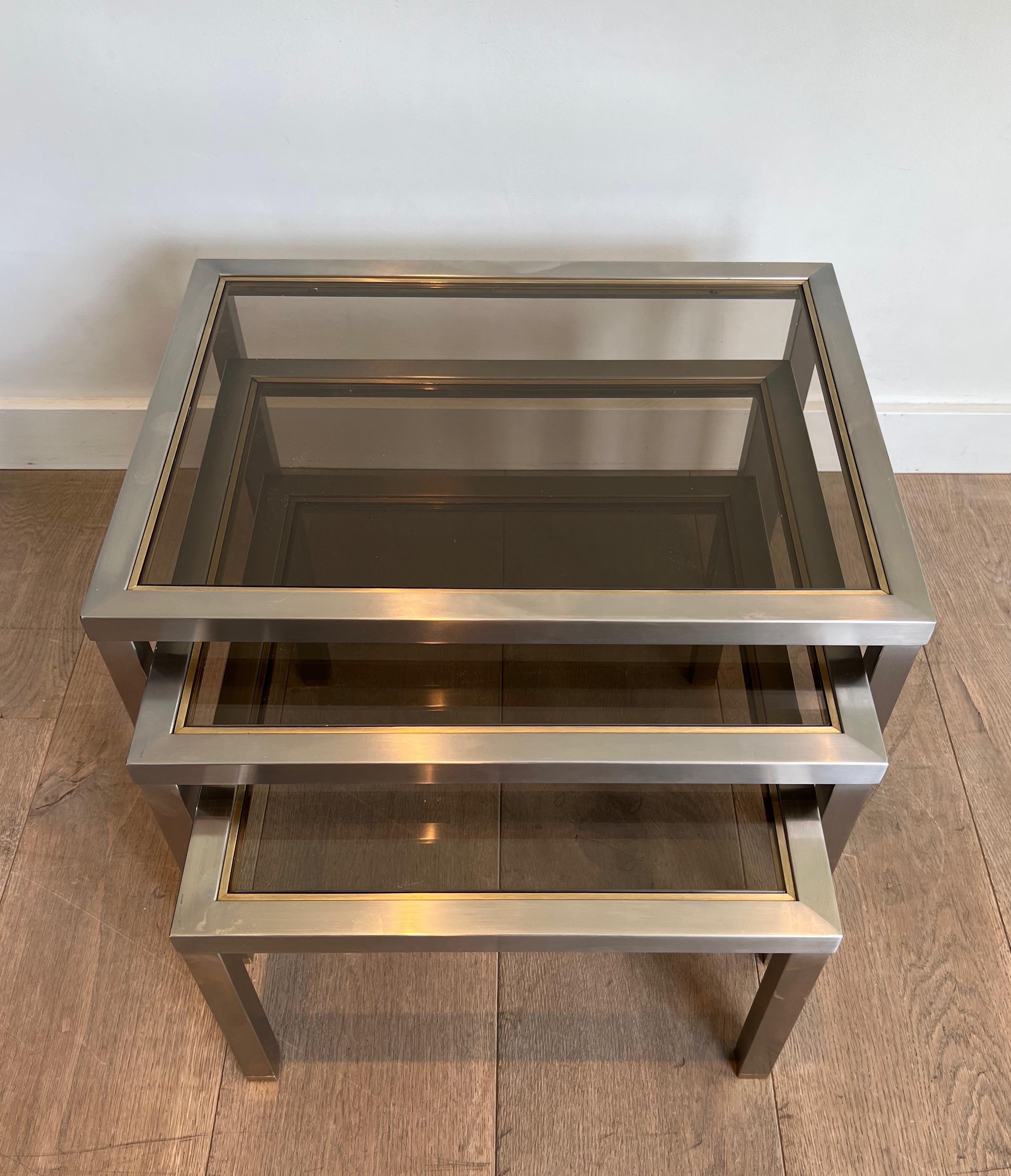 Bronzed Set of 3 Brushed Steel and Brass Nesting Tables Attributed to Guy Lefèvre For Sale