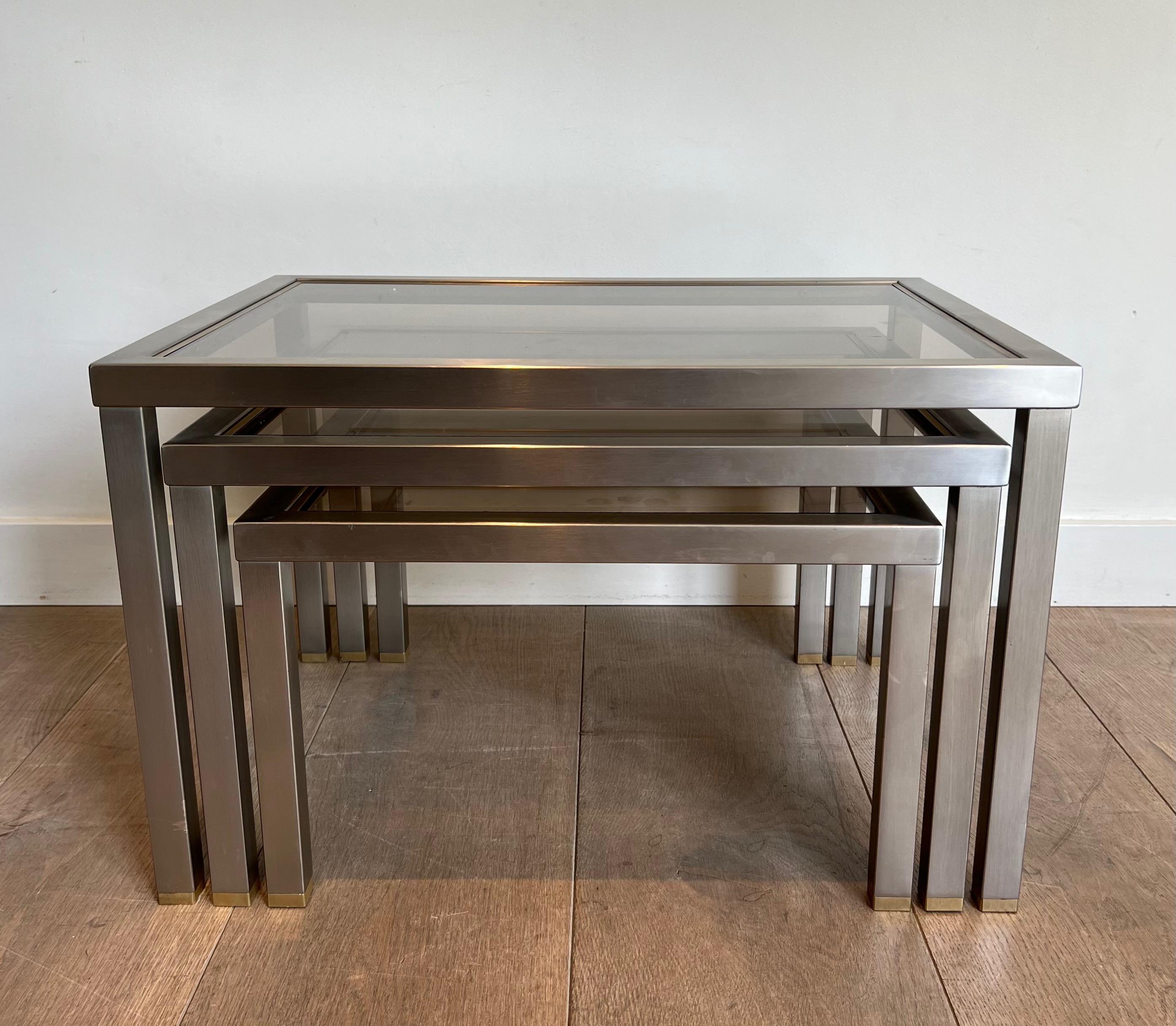 Late 20th Century Set of 3 Brushed Steel and Brass Nesting Tables Attributed to Guy Lefèvre For Sale