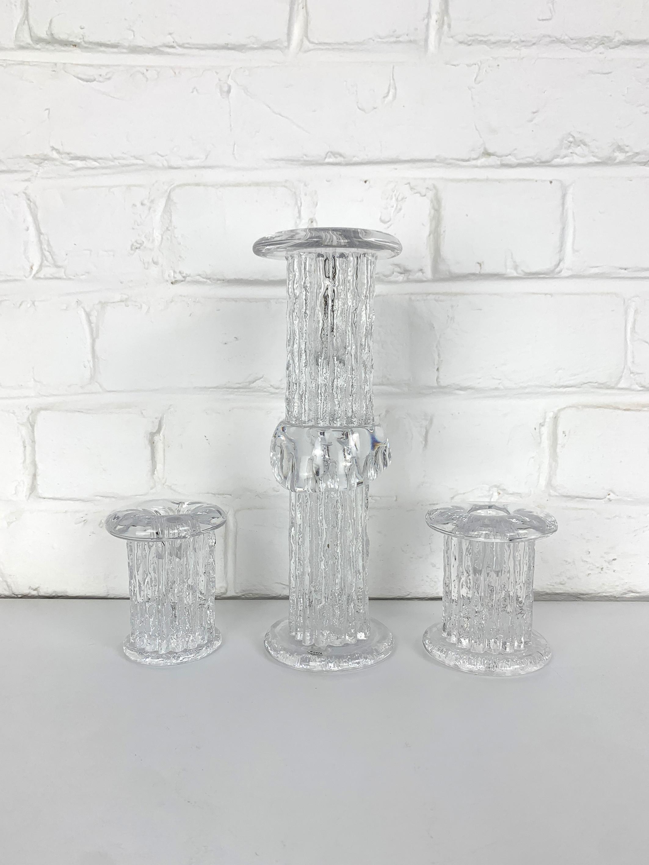 Svedese Set di 3 candelieri in vetro brutalisti di Göran Wärff, Kosta Boda Svezia 1970 in vendita