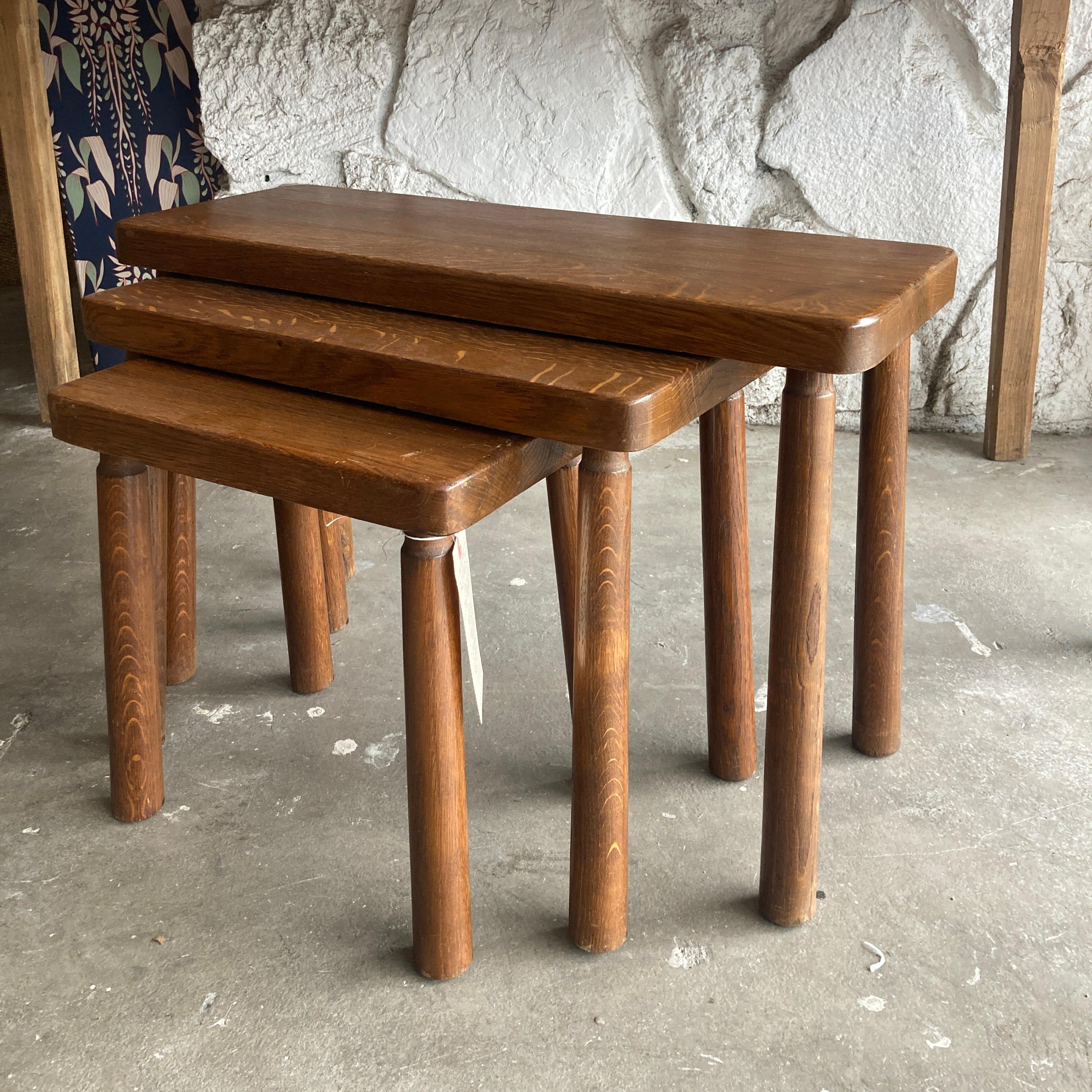 Mid-20th Century Set of 3 Brutalist Nesting Side Tables in Oak 