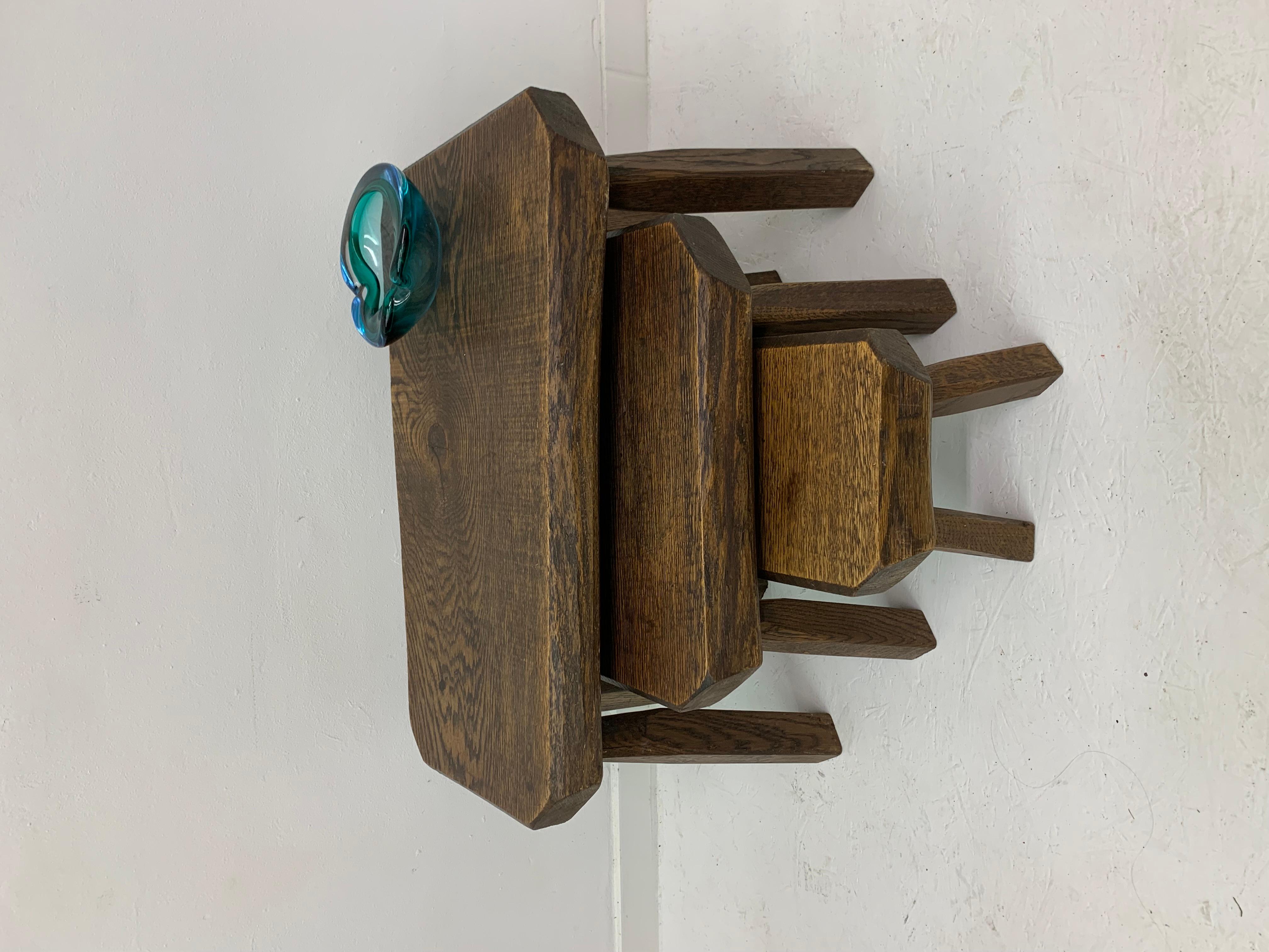 Ensemble de 3 tables gigognes brutalistes en Oak Wood, années 1970 Bon état - En vente à Delft, NL