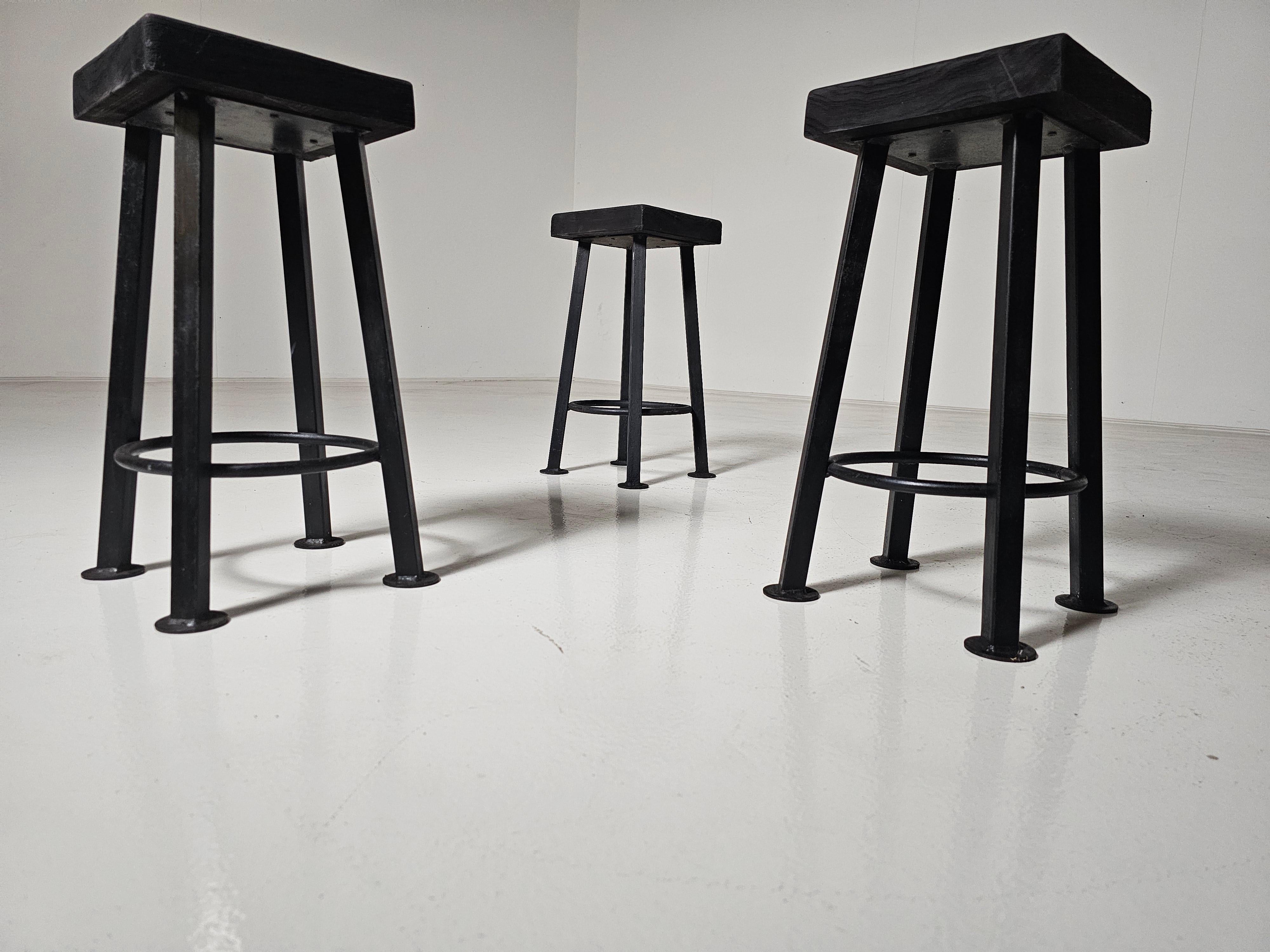 Set of 3 brutalist stools, Belgium, 1970s For Sale 1