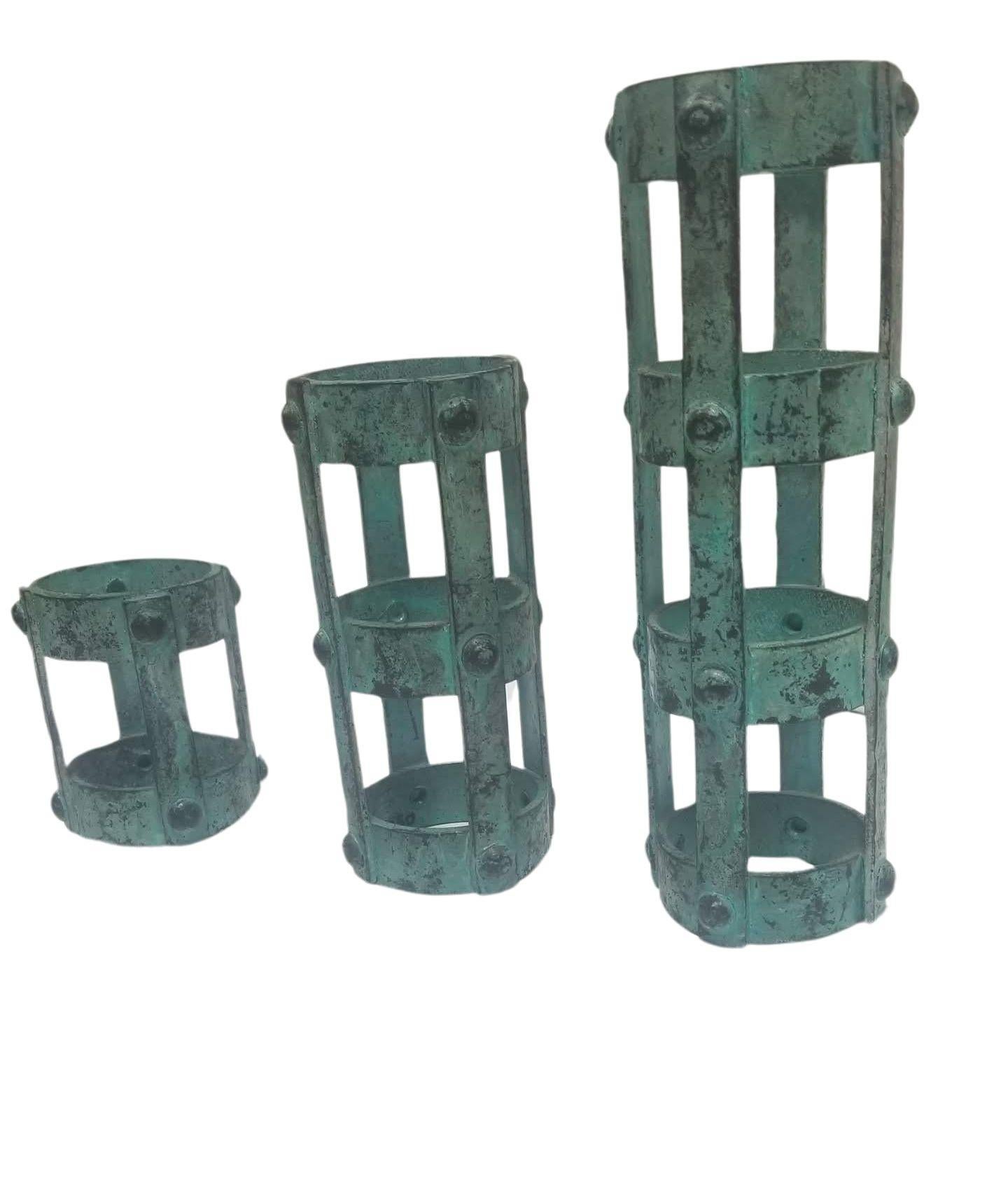 Bronze Ensemble de 3 bougeoirs de style brutaliste design cage en vente
