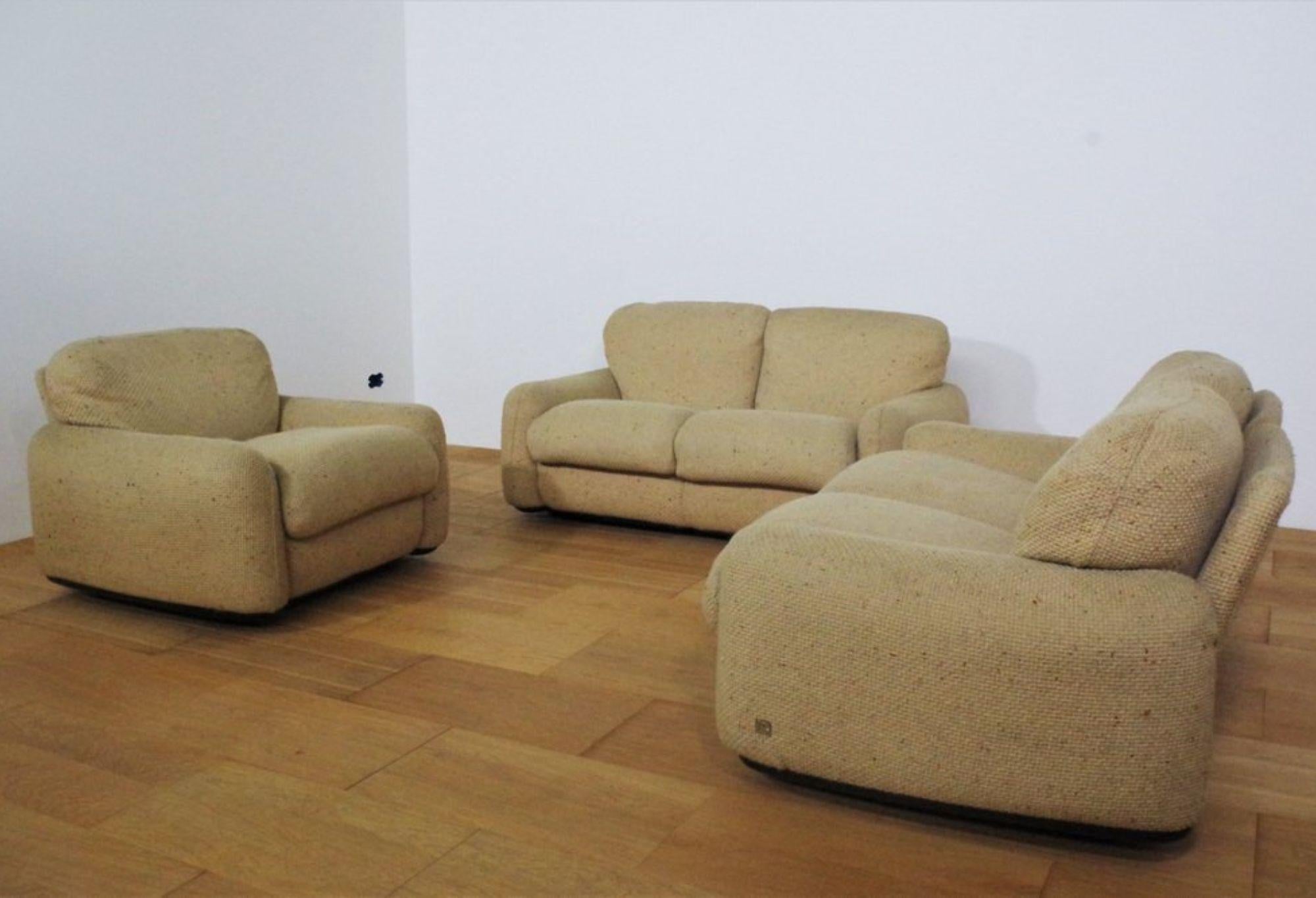 Set of 3 Busnelli Wool Sofas and Armchair – 1970s in vendita 3