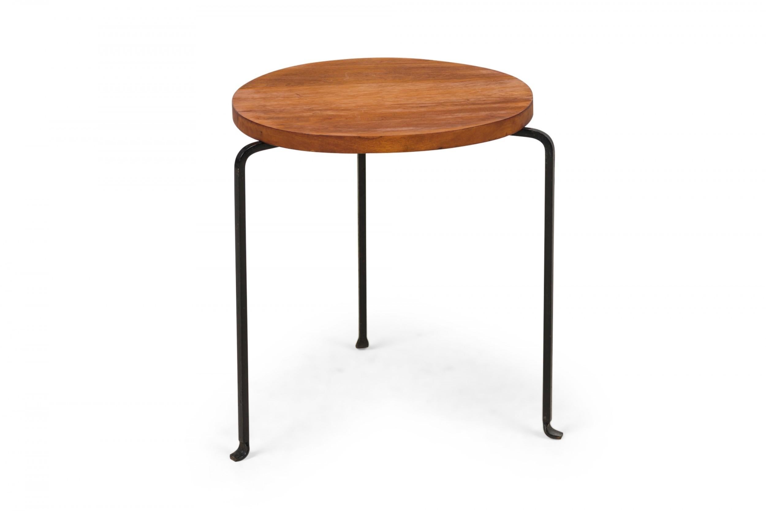 Ensemble de 3 tabourets empilables en fer forgé et bouleau de conception californienne en vente 1