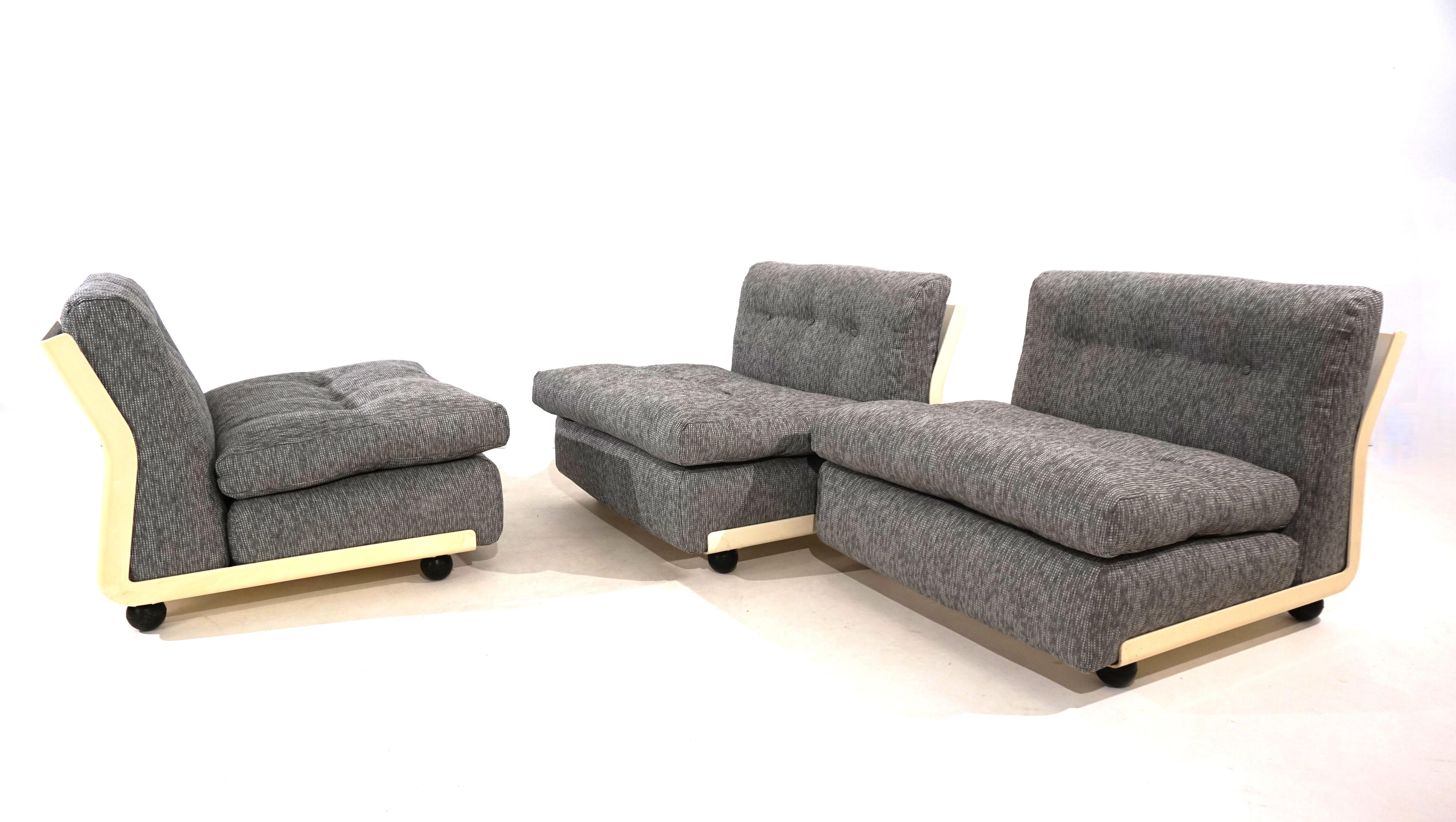 Set of 3 C&B Italia Amanta lounge chairs by Mario Bellini 7
