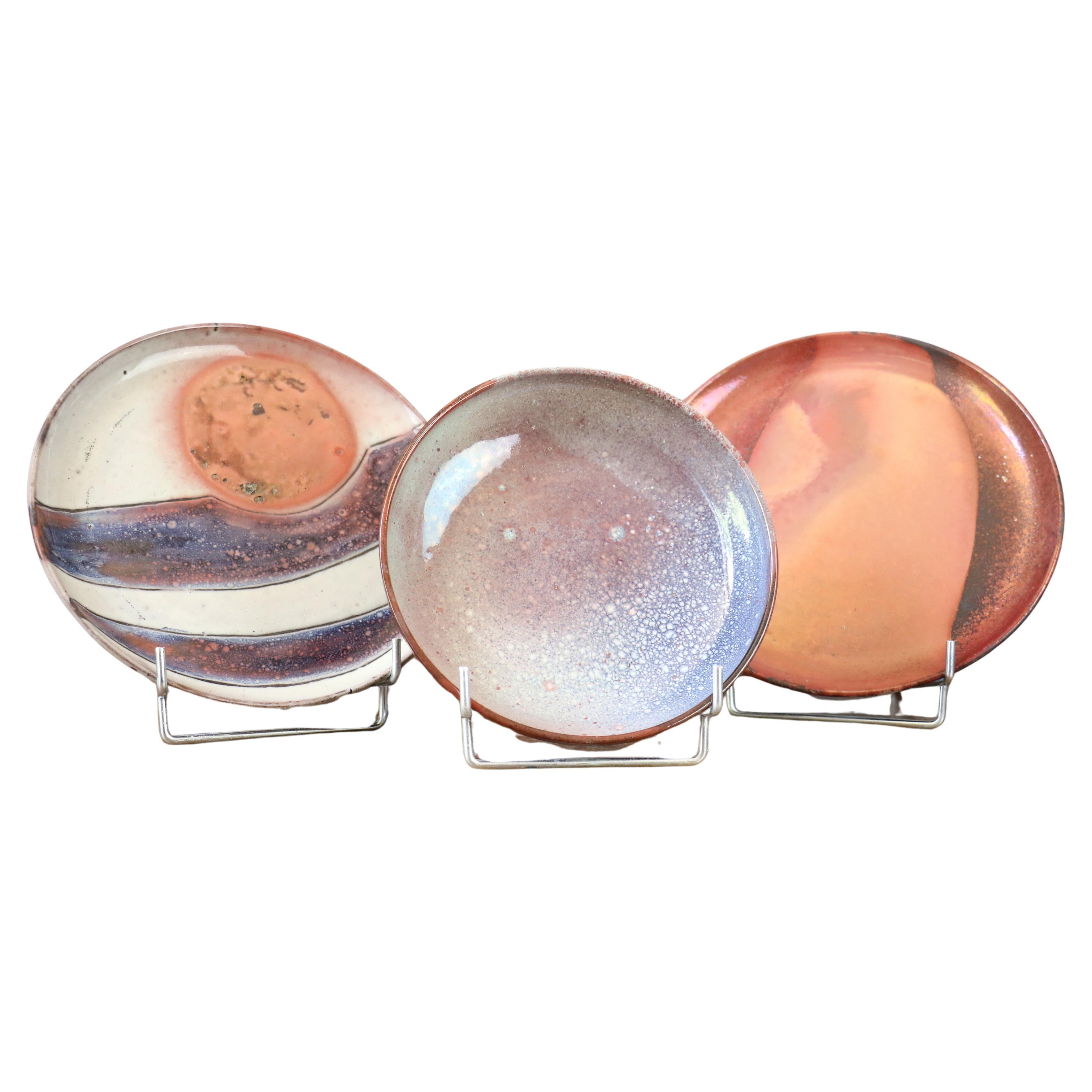 Set of 3 ceramic plates by Robert Chiazzo, era Jouve, Ruelland For Sale