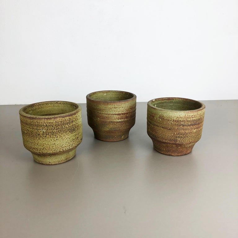 Article:

Ceramic vases set of 3


Producer:

Mobach, Netherlands


Designer:

Piet Knepper




Decade:

1970s



Set of 3 original vintage studio pottery vases was produced in the 1970s by Piet Knepper for Mobach in Utrecht,