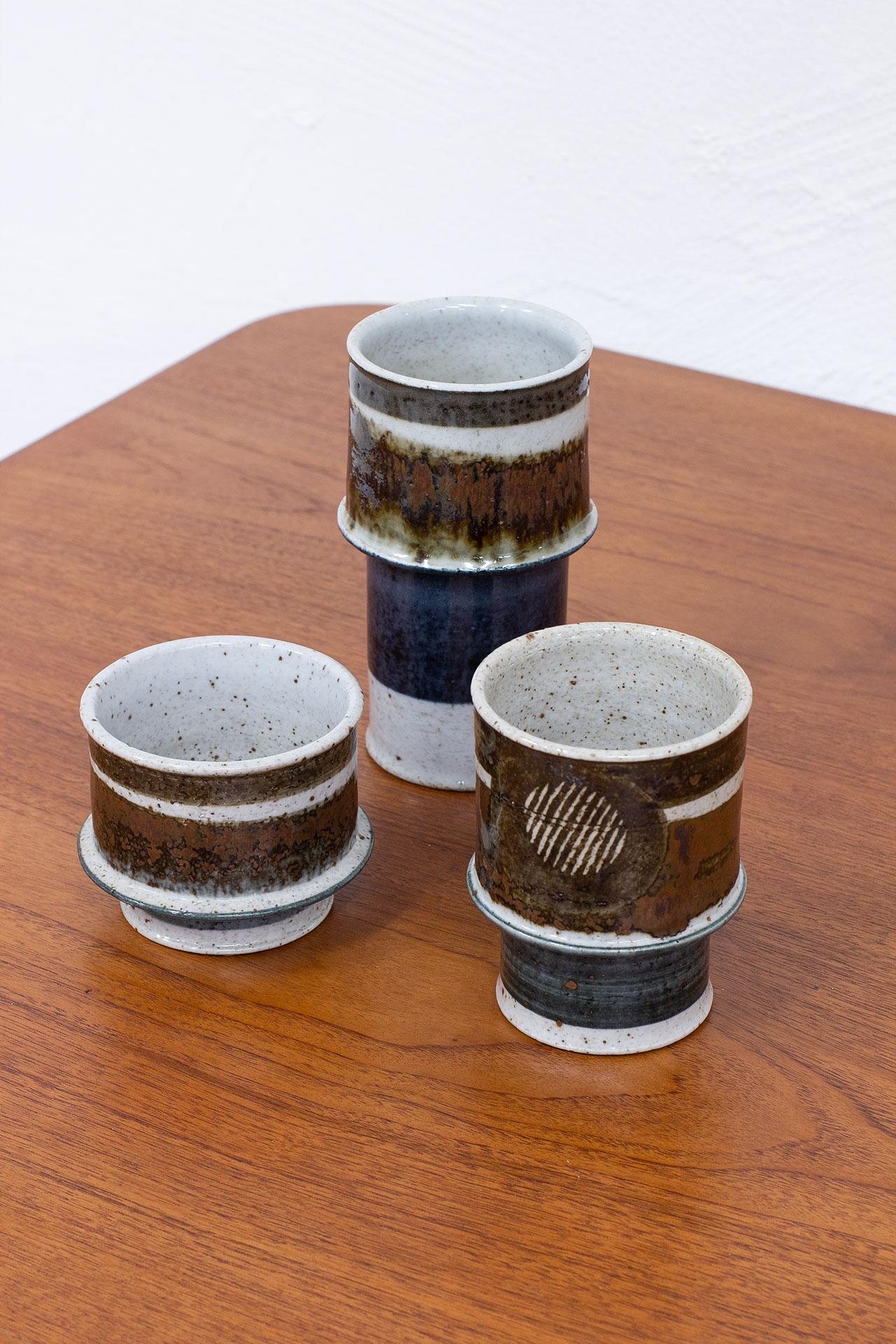 Scandinave moderne Ensemble de 3 vases en céramique par Inger Persson pour Rörstrand, Suède en vente