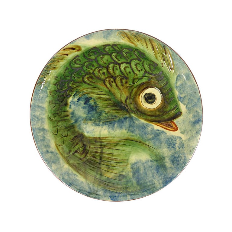 Set of 3 Ceramic Wall Plates with Fish Decor Signed by Spanish Maker Puigdemont For Sale 7