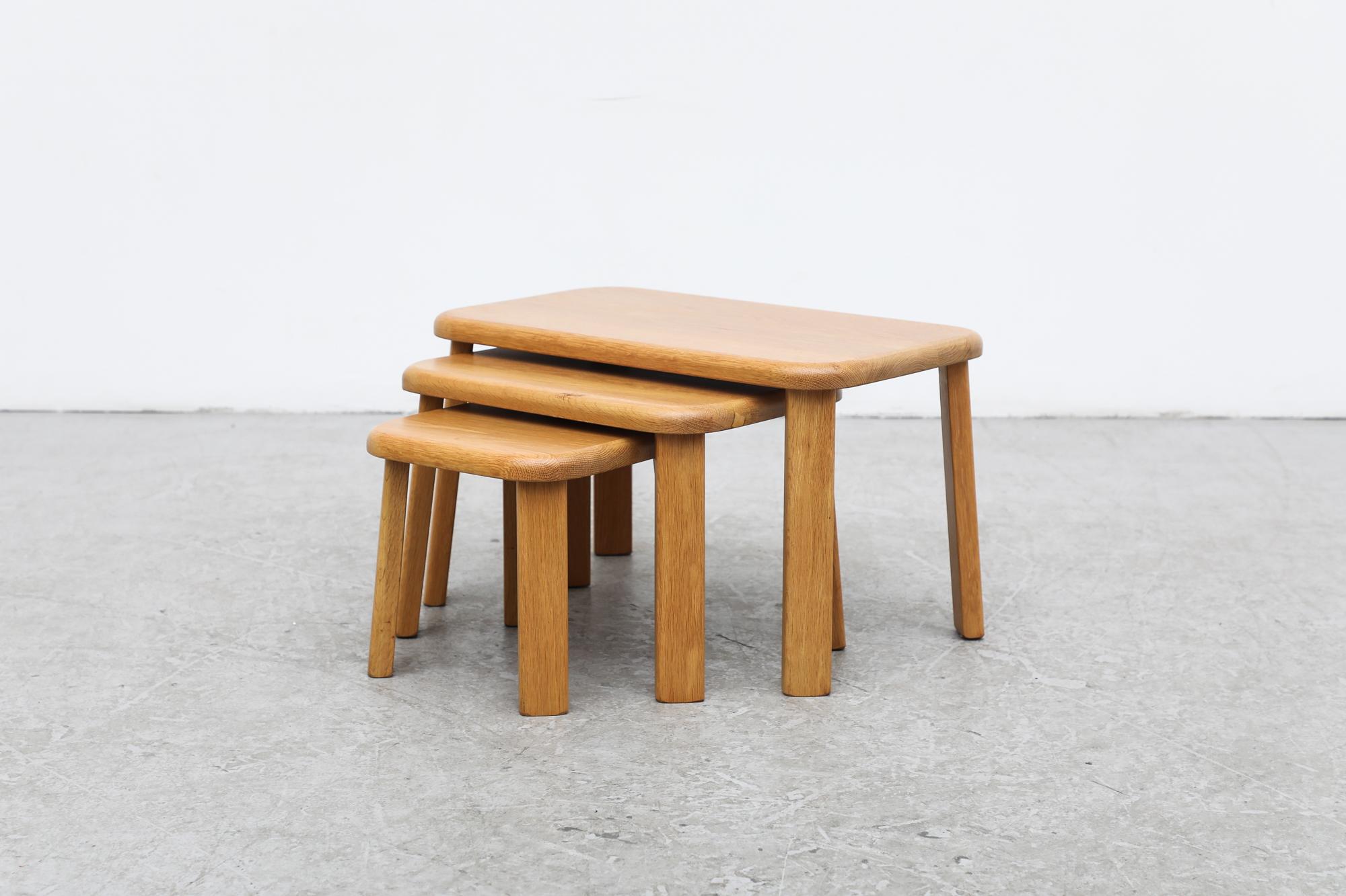 Dutch Set of 3 Charlotte Perriand Inspired Natural Oak Nesting Tables w/ Rounded Edges For Sale