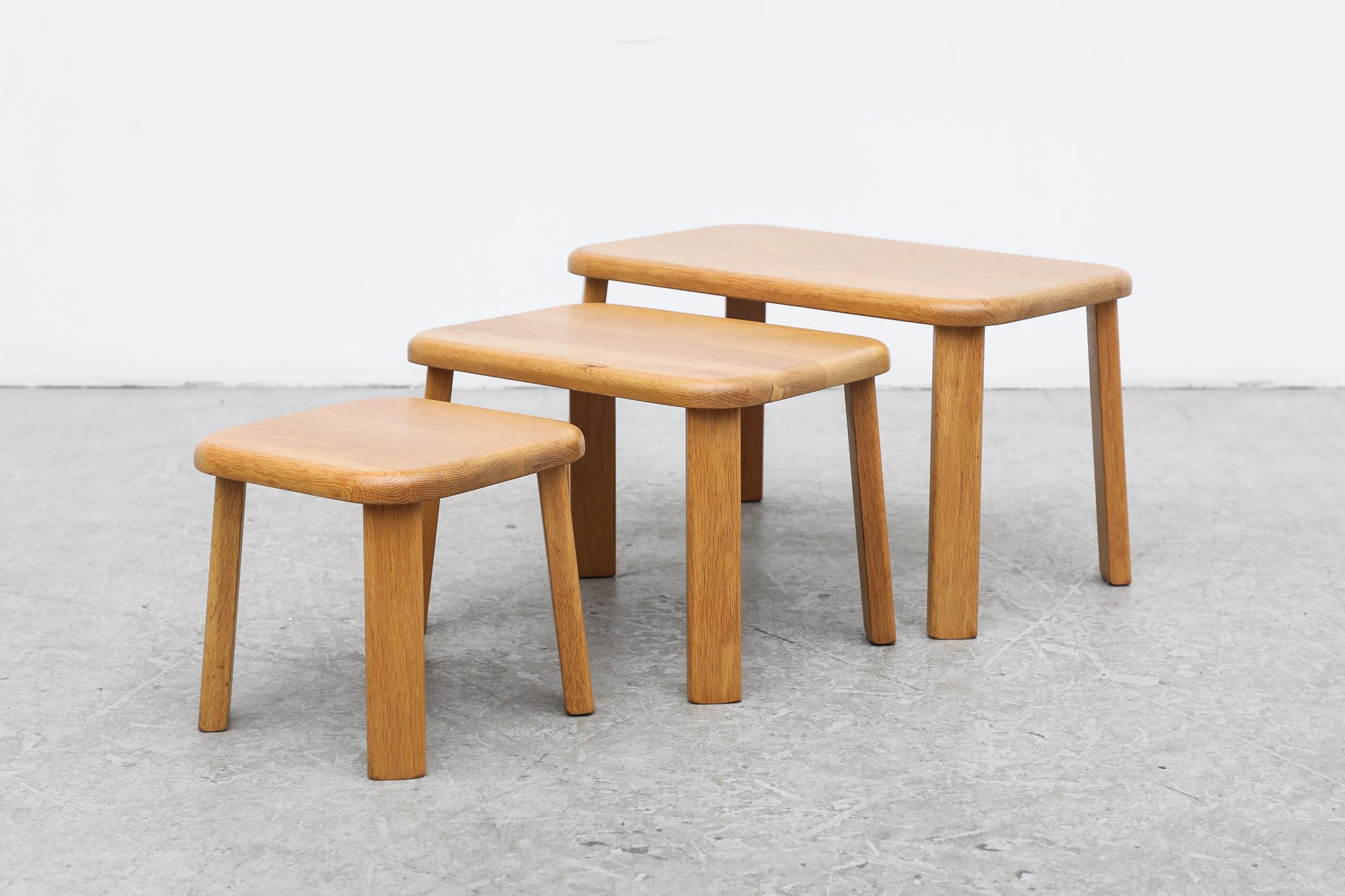 Set of 3 Charlotte Perriand Inspired Natural Oak Nesting Tables w/ Rounded Edges For Sale 1