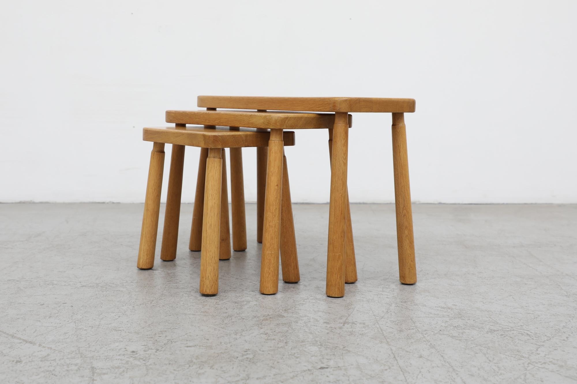 Dutch Set of 3 Charlotte Perriand Style Skinny Oak Nesting Tables with Rounded Edges For Sale