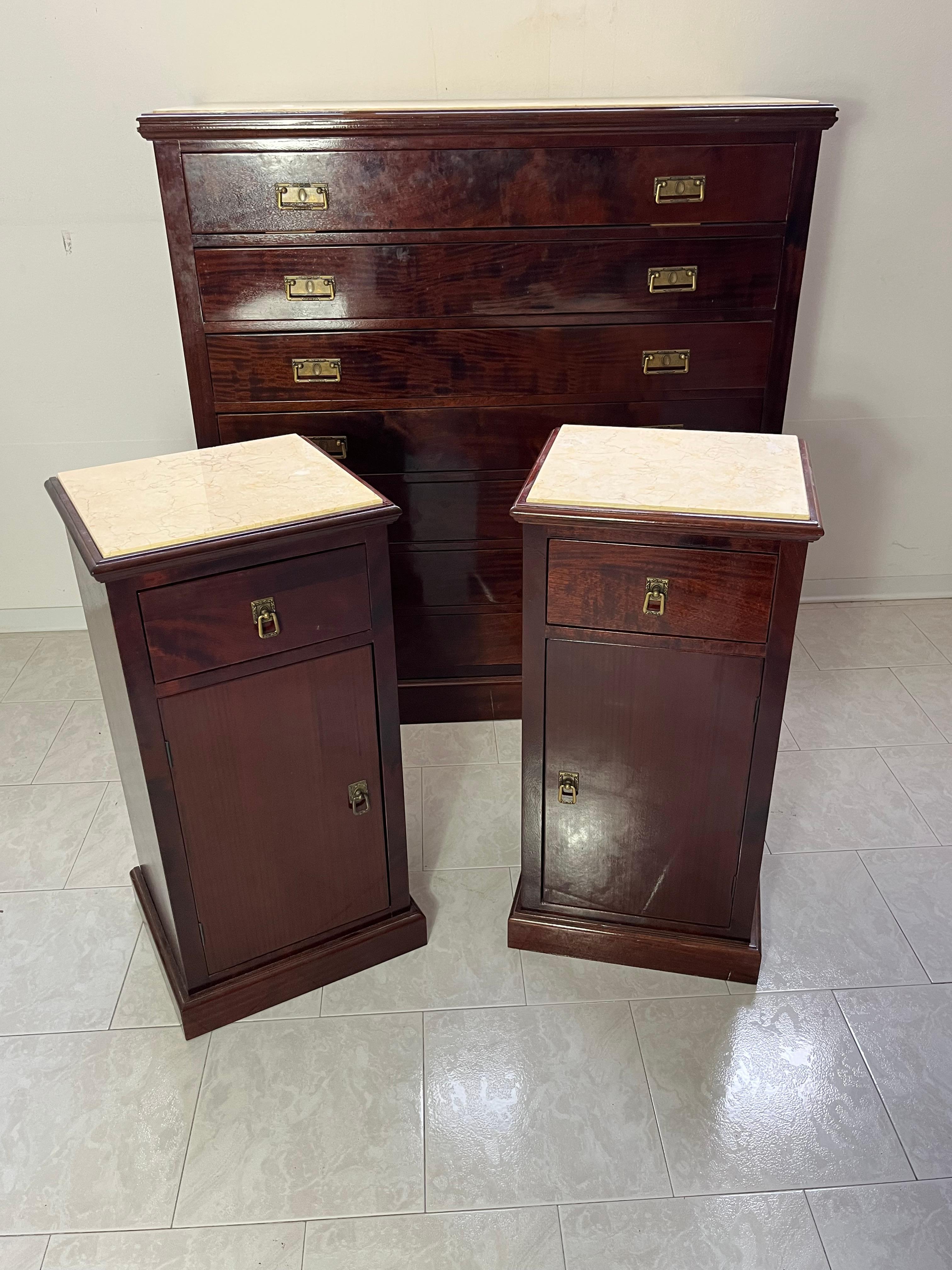 Set of 3 Chests Of Drawers and Bedside Tables with marble tops, 1960s For Sale 4