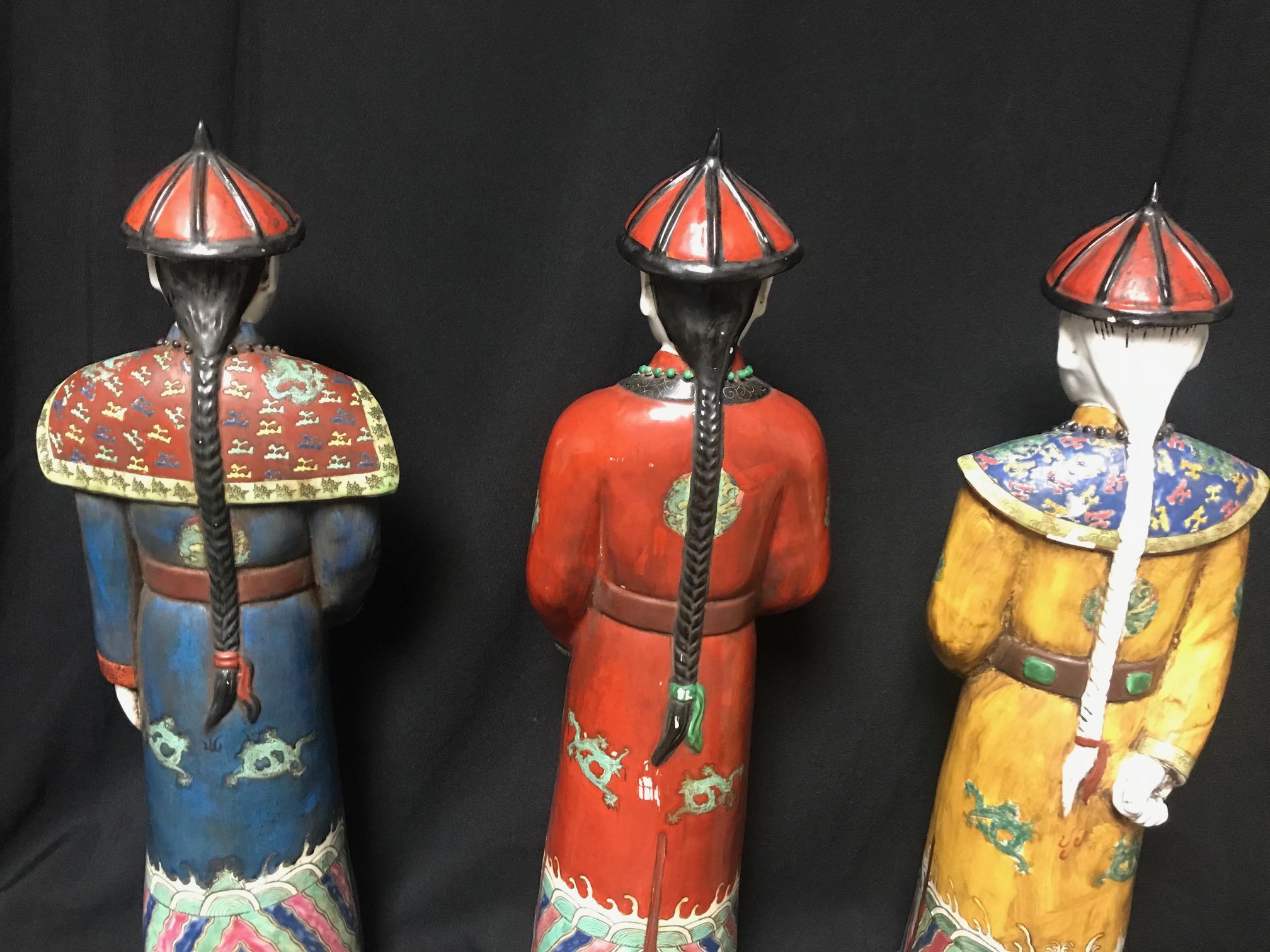 Set of 3 Chinese Porcelain Figures For Sale 1