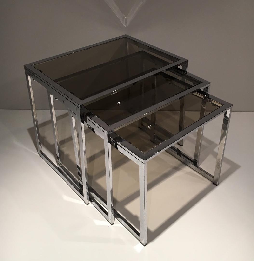 Set of 3 Chromed Nesting Tables with Smoked Glass Shelves, French Work, Circa 19 For Sale 4