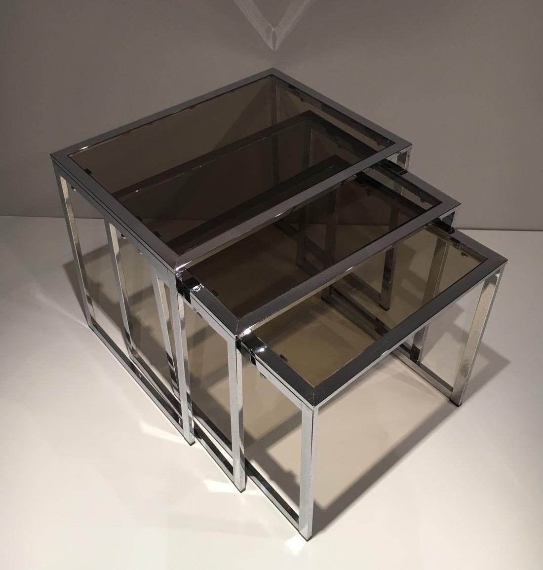 Set of 3 Chromed Nesting Tables with Smoked Glass Shelves, French Work, Circa 19 For Sale 5
