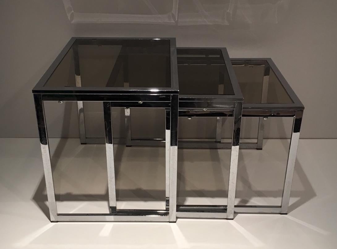 Set of 3 Chromed Nesting Tables with Smoked Glass Shelves, French Work, Circa 19 For Sale 1