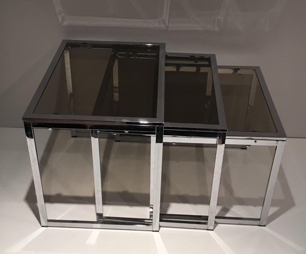 Set of 3 Chromed Nesting Tables with Smoked Glass Shelves, French Work, Circa 19 For Sale 2