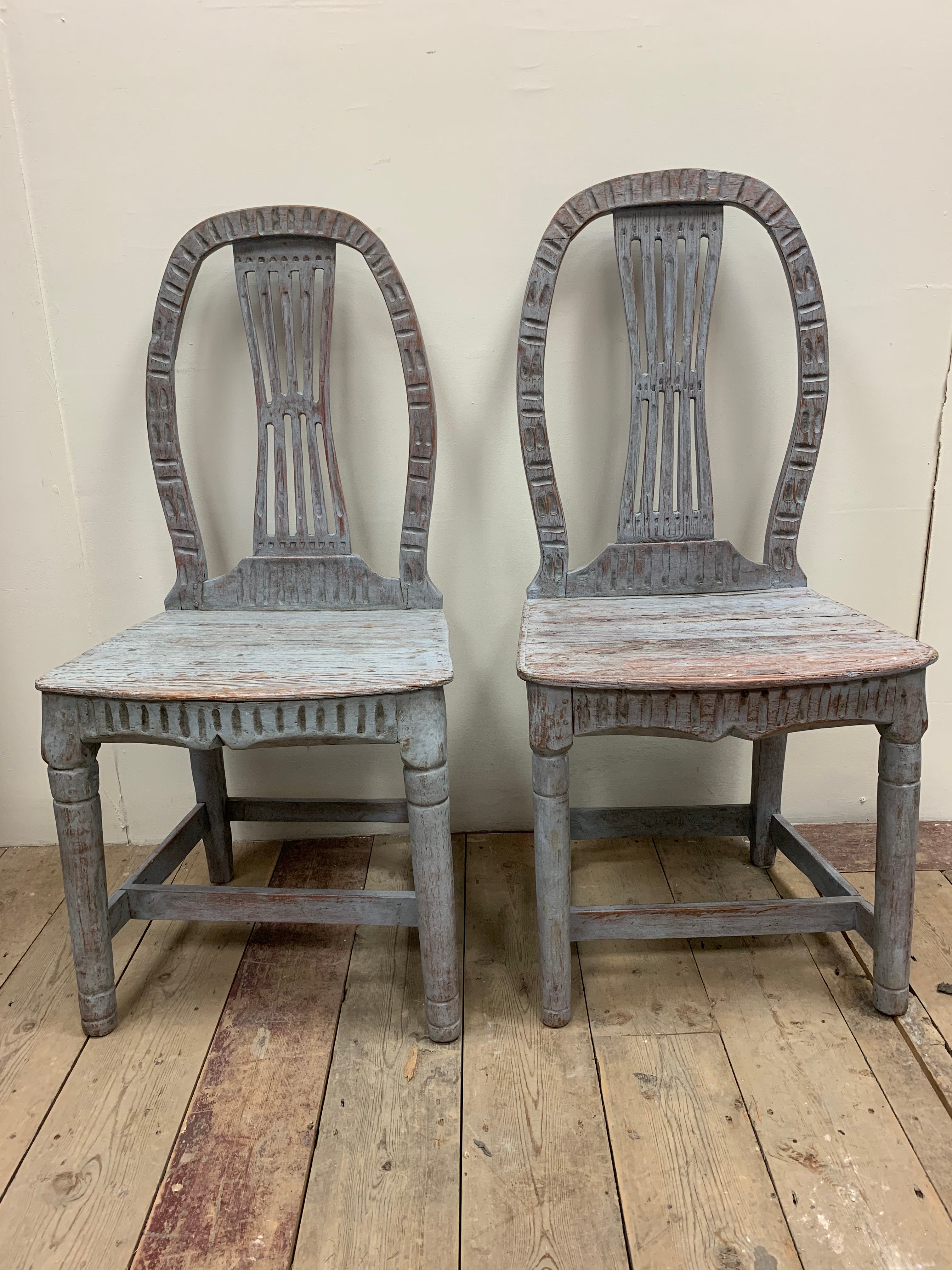 A charming matching set of three circa 19th century painted folk country house chairs.
There are two side chairs and one carver.
All three have been repainted at some point and have subtle differences but have come from the same maker and provincial