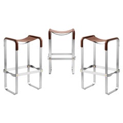 Set di 3 sgabelli da bar classici contemporanei in acciaio invecchiato e pelle marrone scuro
